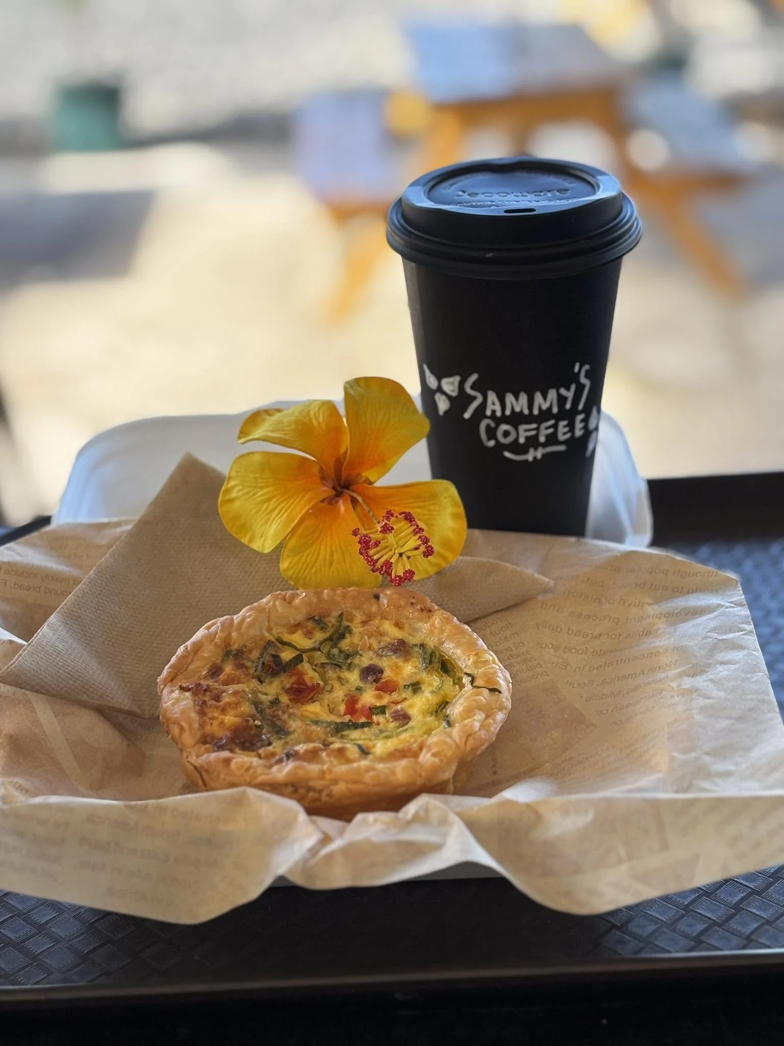 Sammy's Café in Rarotonga. Enjoy freshly brewed coffee, homemade meals, delicious cabinet food and friendly island hospitality—an ideal stop for breakfast or lunch during your stay at Coral Sands Apartments.