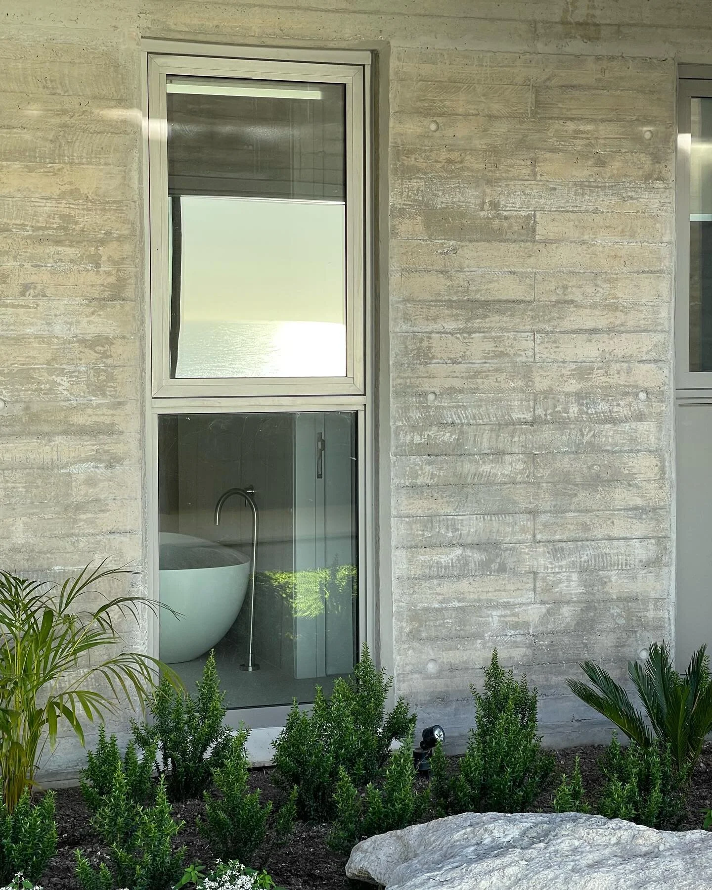 Details of Castle Peak 1/3
&bull;
&bull;
&bull;
#foryou #foryoupage #explore #villa #luxuryvilla #construction #luxury #capetown #travel #photooftheday #reels #likeforlikes #views #architecture #view #green #modern #likes