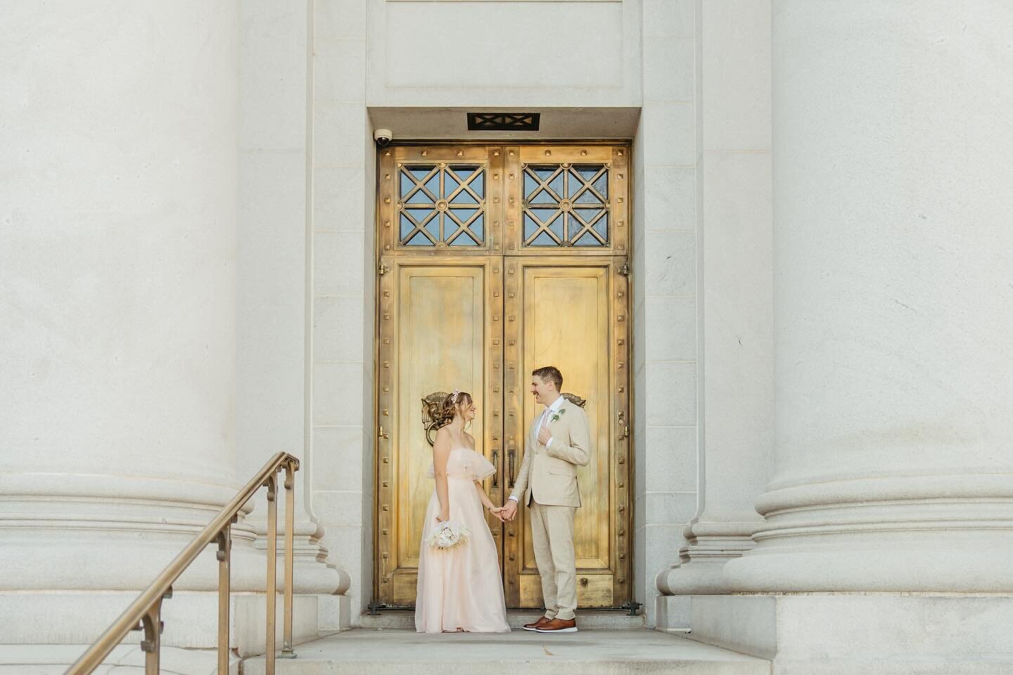 Mike + Natalie Courthouse Elopement Pt. III

📸: Nate

#elopmementphotographer #denverelopementphotography #coloradoelopementphotographer