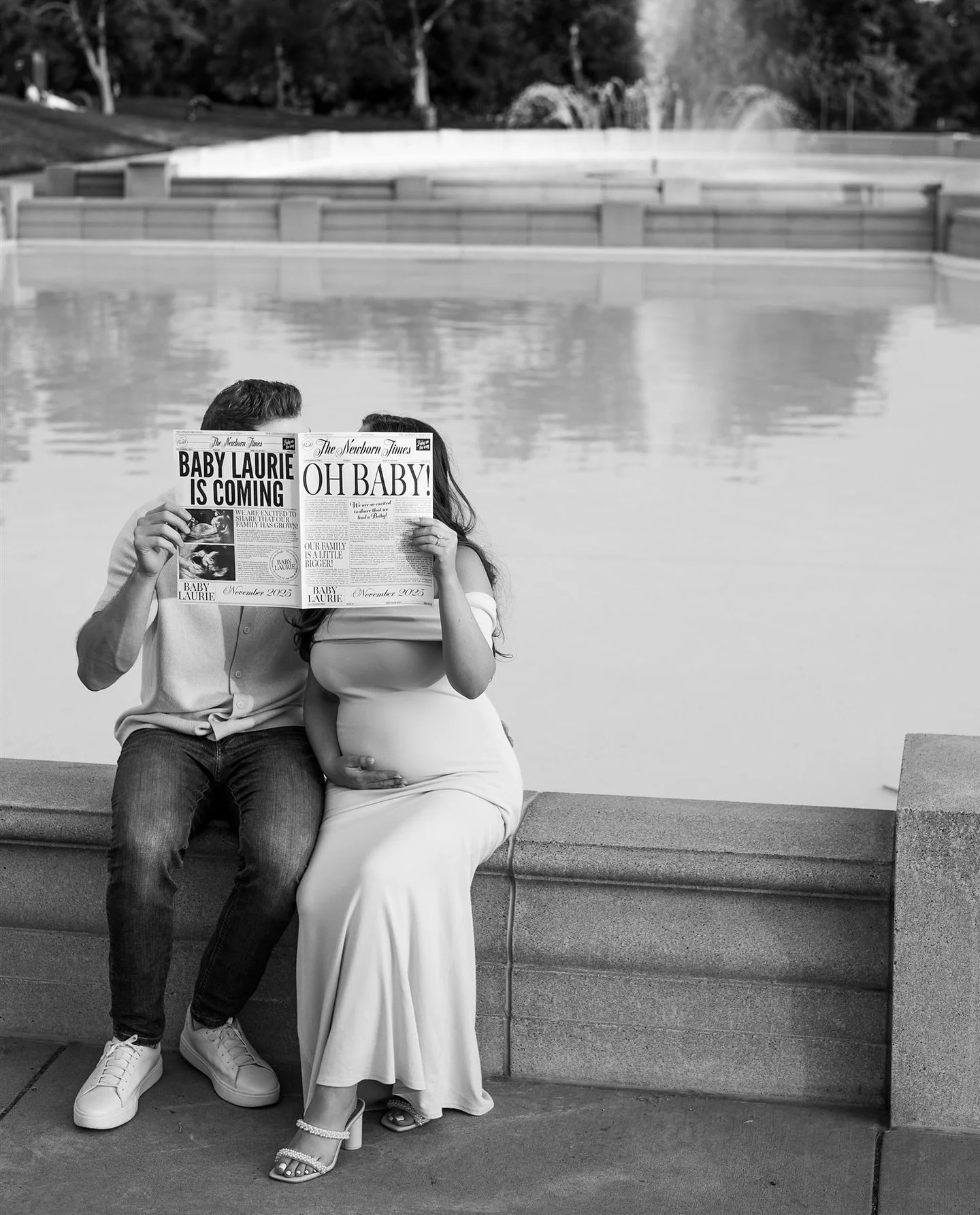 OH BABY! 📰✨
.
.
📷 // Kristen 
.
.
.
#denvermaternityphotographer #denvermaternityshoot #babyannouncementidea #denvermaternityphotos #coloradomaternityphotographer