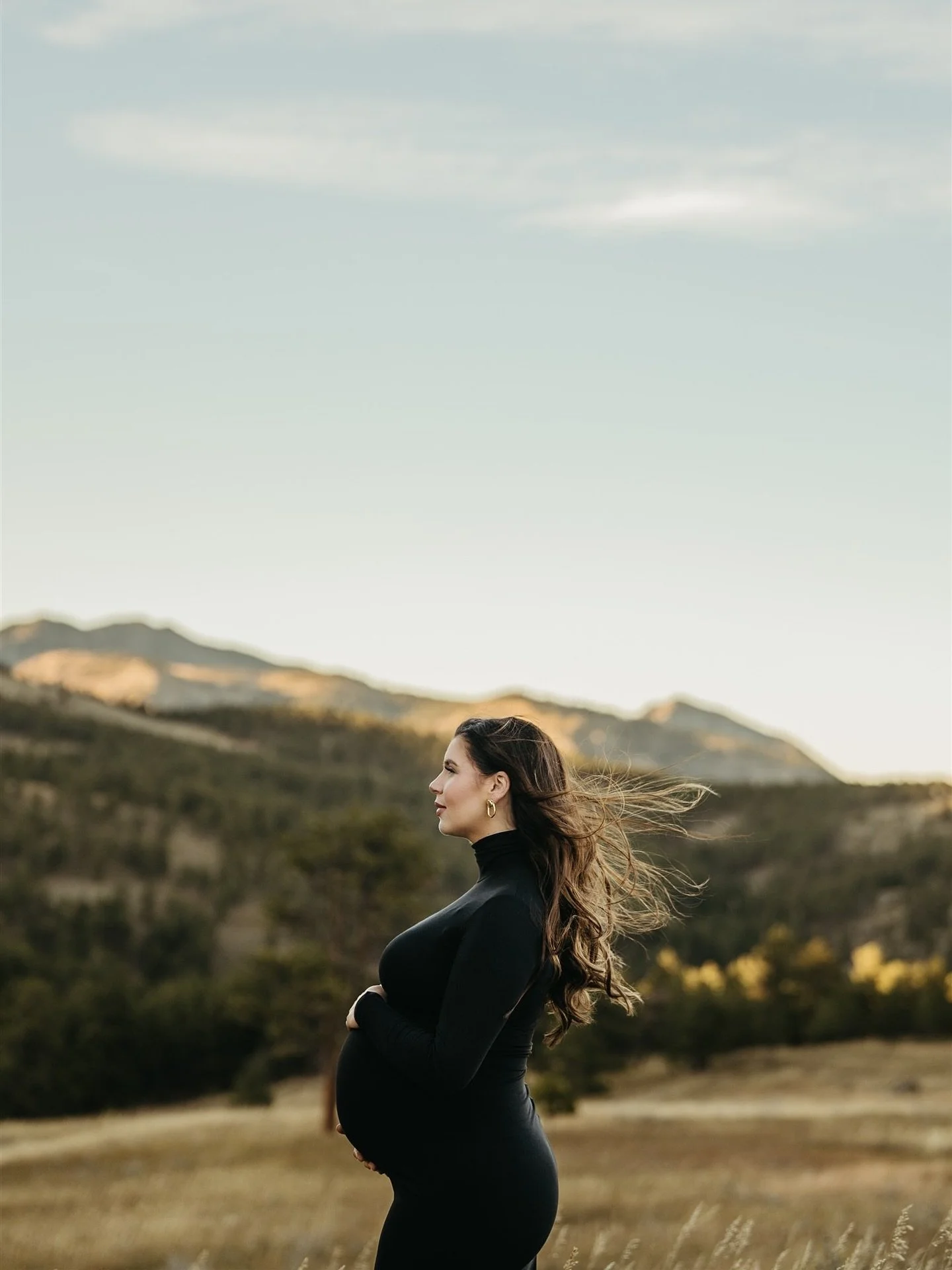 πΆ I got you, honey πΆ
Motherhood already looks amazing on you @mmmmaryann π€
π· // Kristen
#coloradomaternityphotographer #denvermaternityphotographer #goldencoloradophotographer