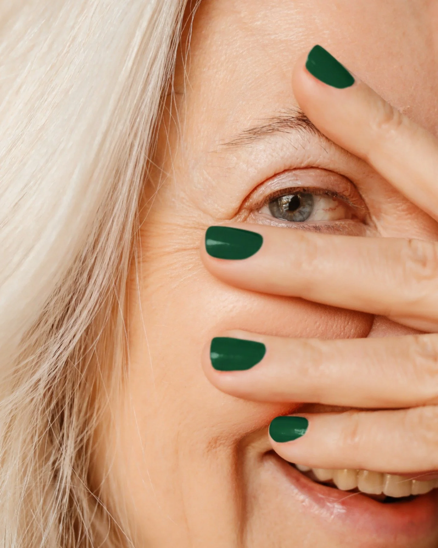 FRAC3&reg; for midlife skin

Noticing make-up catching on dry patches, a bit of flush across the cheeks, or that your skin looks less even by late afternoon? FRAC3&reg; is a non-ablative laser approach that may support collagen to soften texture, eve