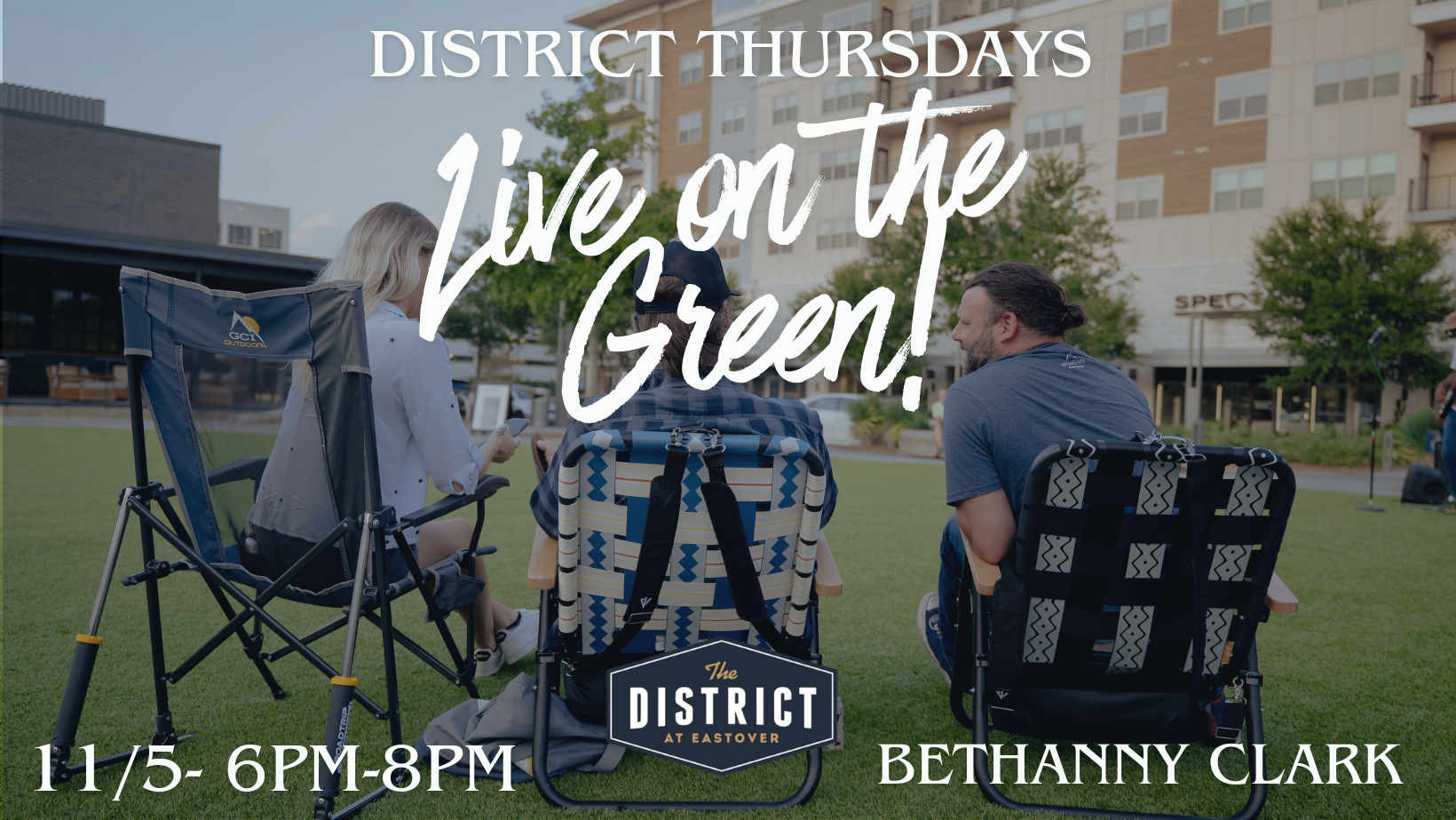 District Thursdays- Live on the Green!