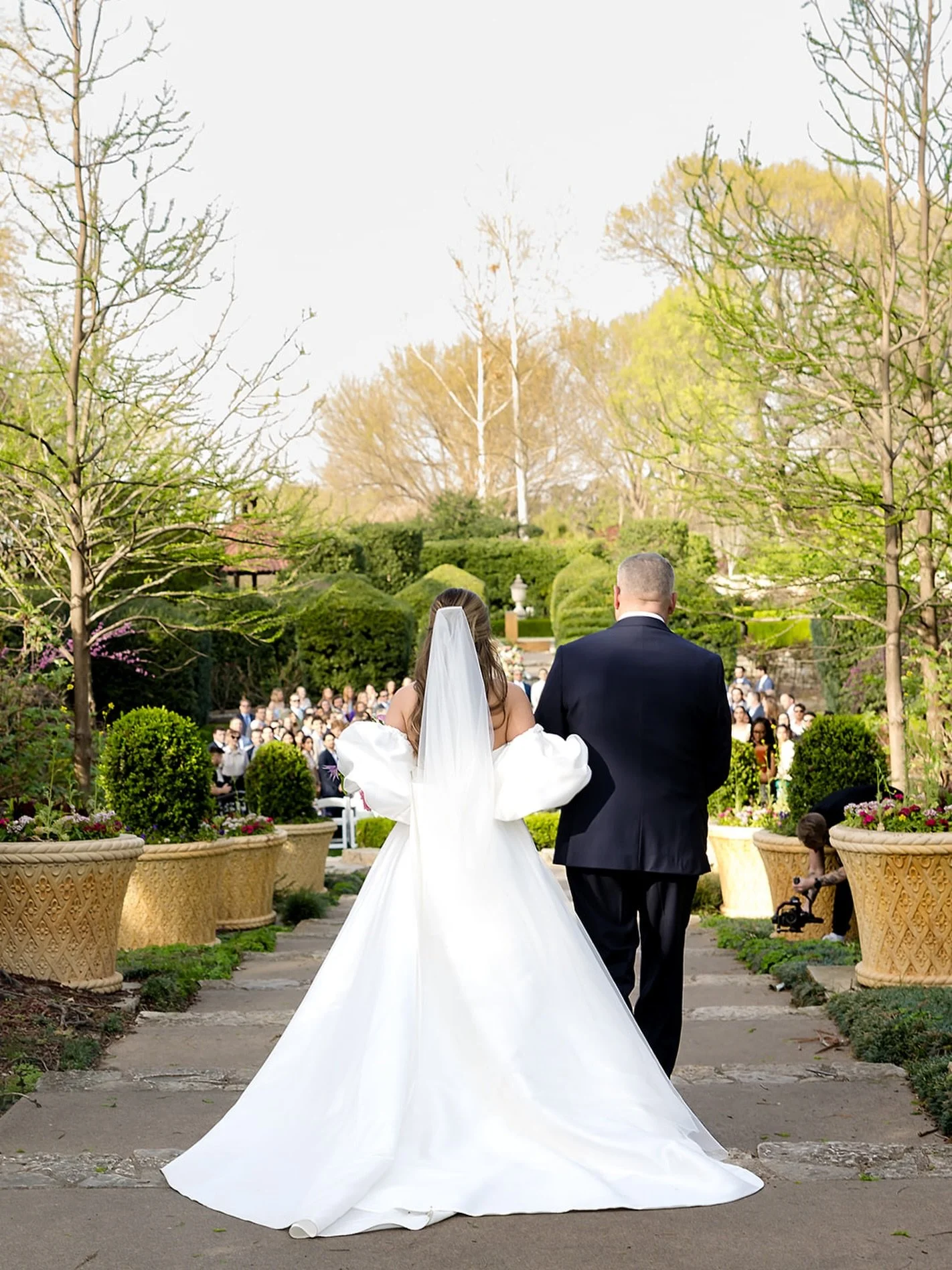 MDW weekend = the perfect excuse to finally book your wedding photographer 🤍

Any wedding package booked before Monday will receive:
$300 off my Wedding Weekend + Wedding Day collection
$500 off my Wedding Season collection

So excited for what&rsqu