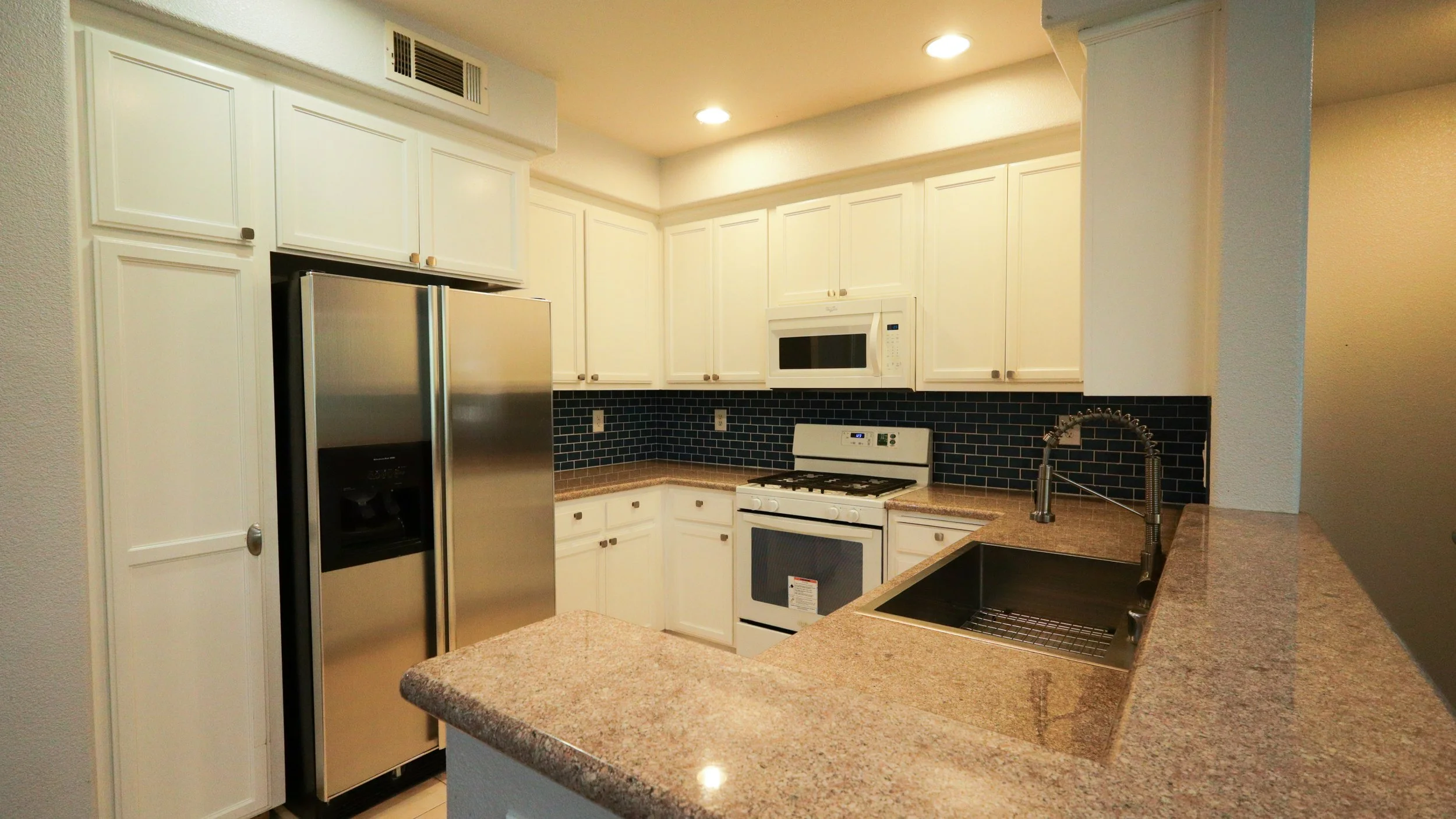 Kitchen BMR.jpg