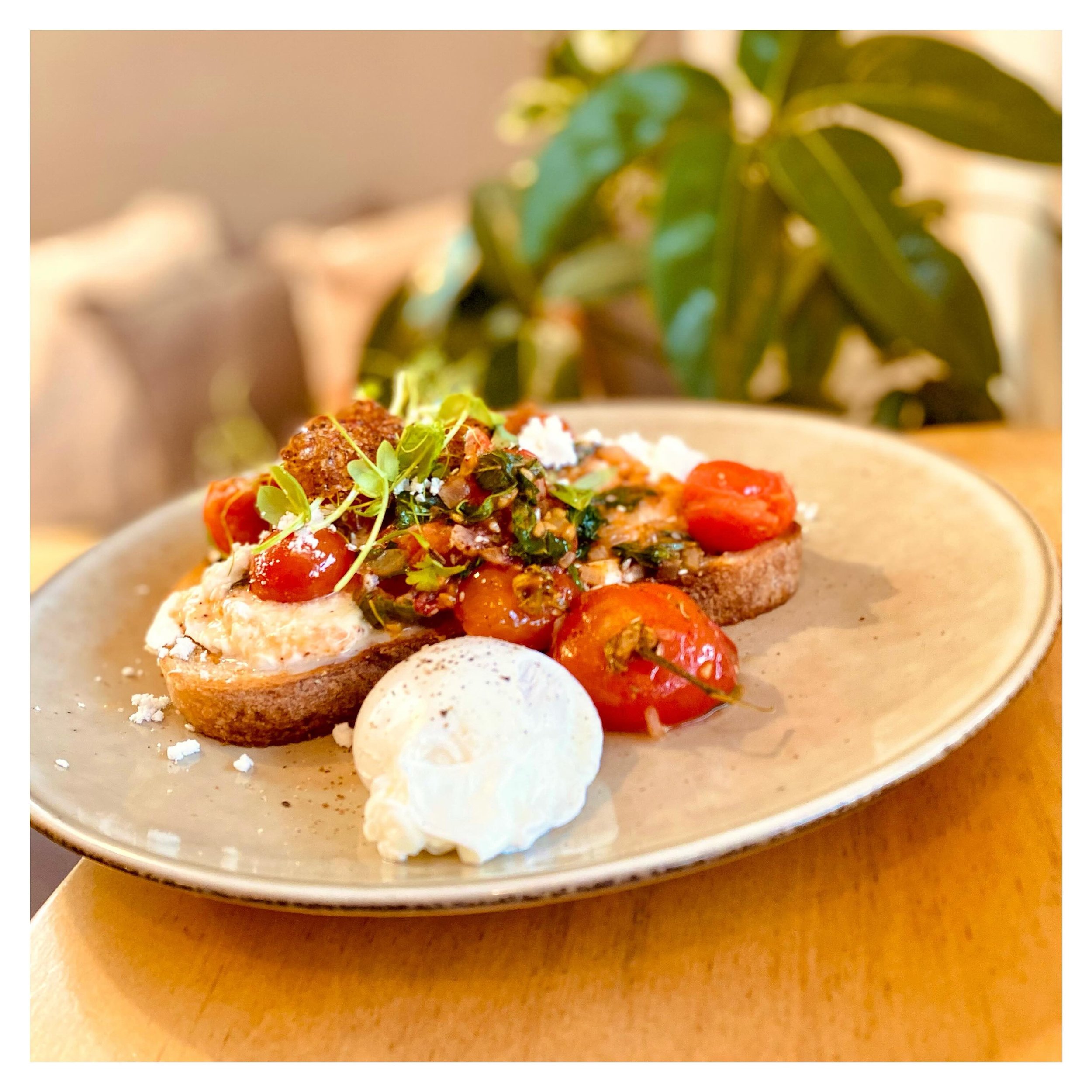 It may be a bit chilly outside this morning, but it&rsquo;s toasty and warm inside our humble little cafe and our specials board is hot off the press 😜 

Blistered tomato &amp; burrata on toast
Locally picked cherry tomatoes 
fresh herbs coconut lab