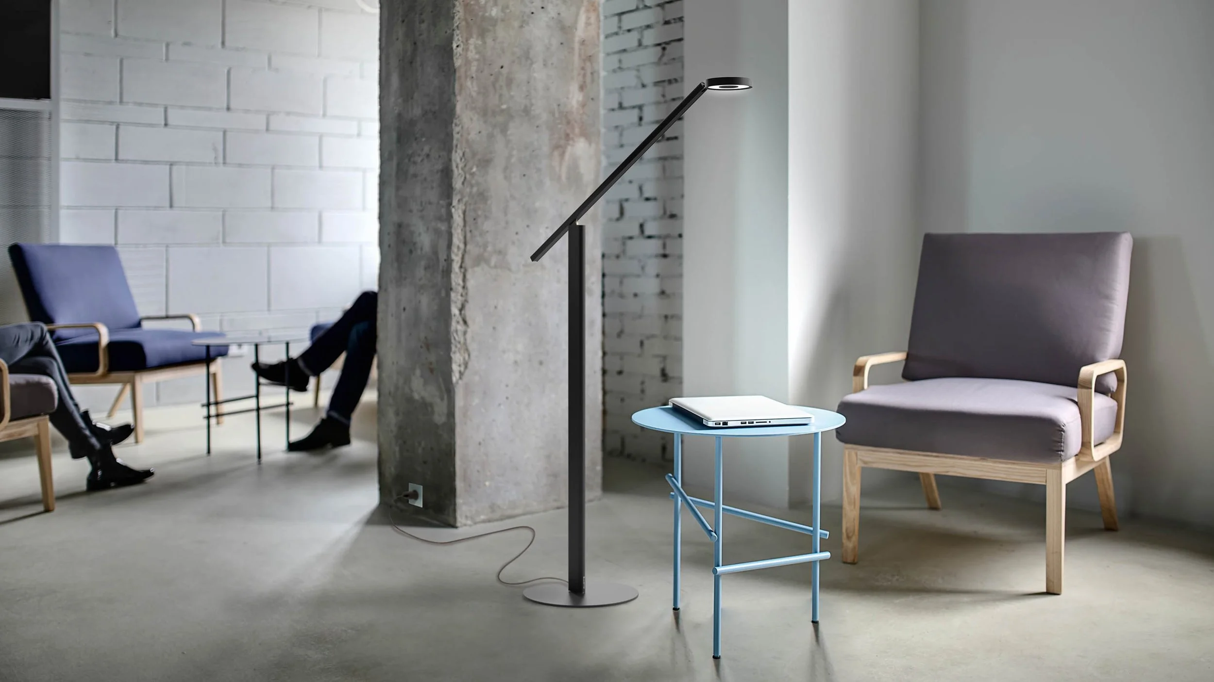 FROM TASK LIGHT TO ATMOSPHERE: DIE NEUE LUCTRA® FLOOR LITE