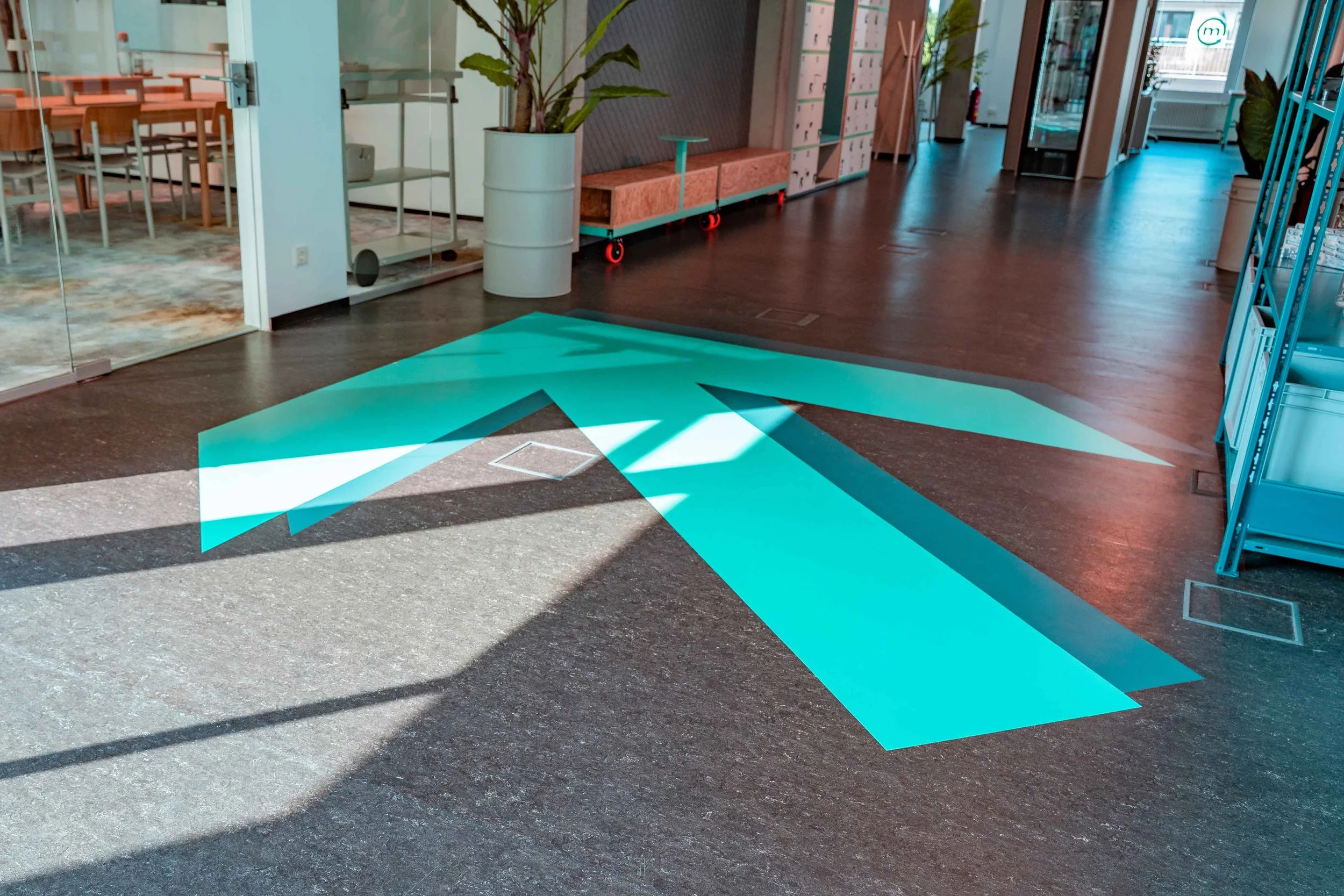 yellow-design-metycle-space-spatial-office-floor-arrow.jpg