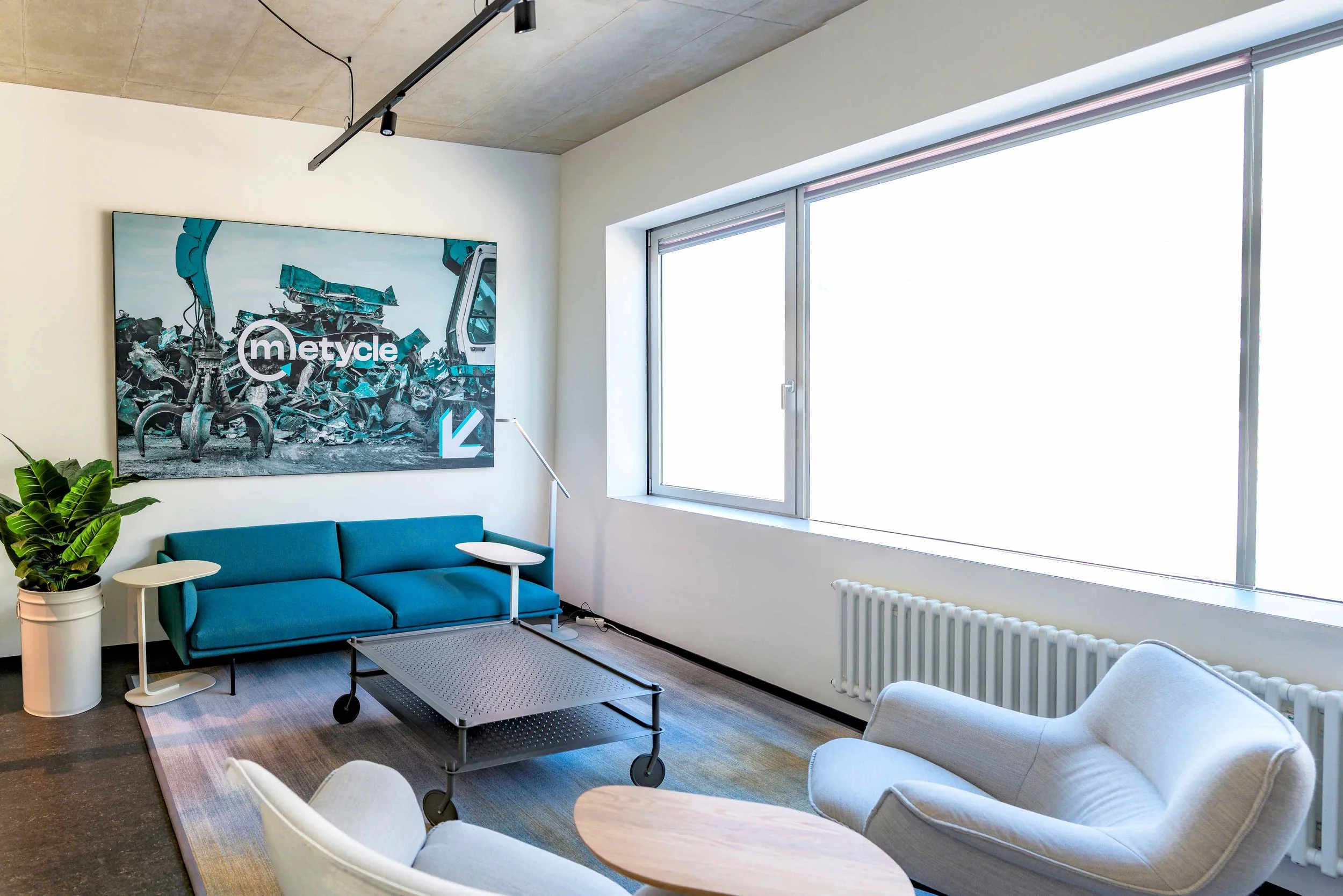 yellow-design-metycle-space-spatial-office-interior.jpg