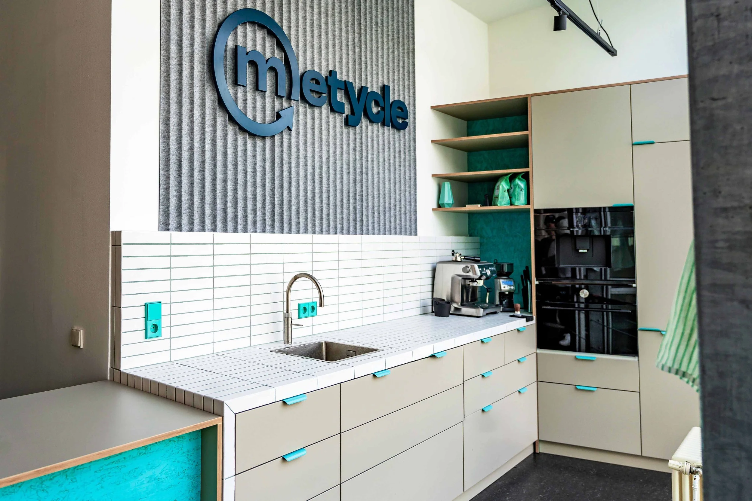 yellow-design-metycle-space-spatial-office-kitchen-detail.jpg