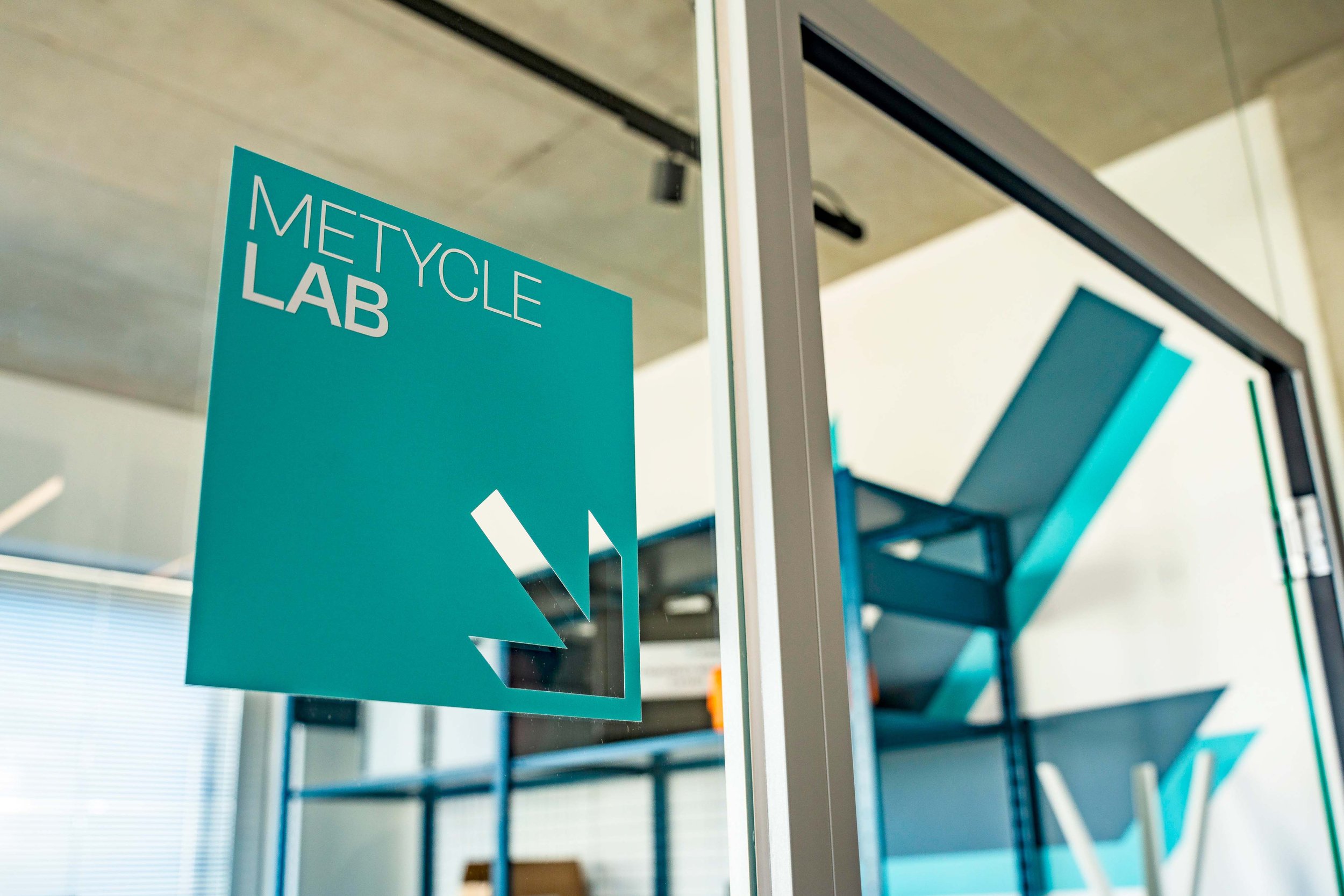 yellow-design-metycle-space-spatial-office-lab-detail.jpg