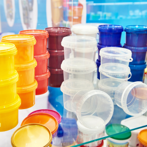 5 Household Items You Should Never Store in Plastic Containers, According to Experts