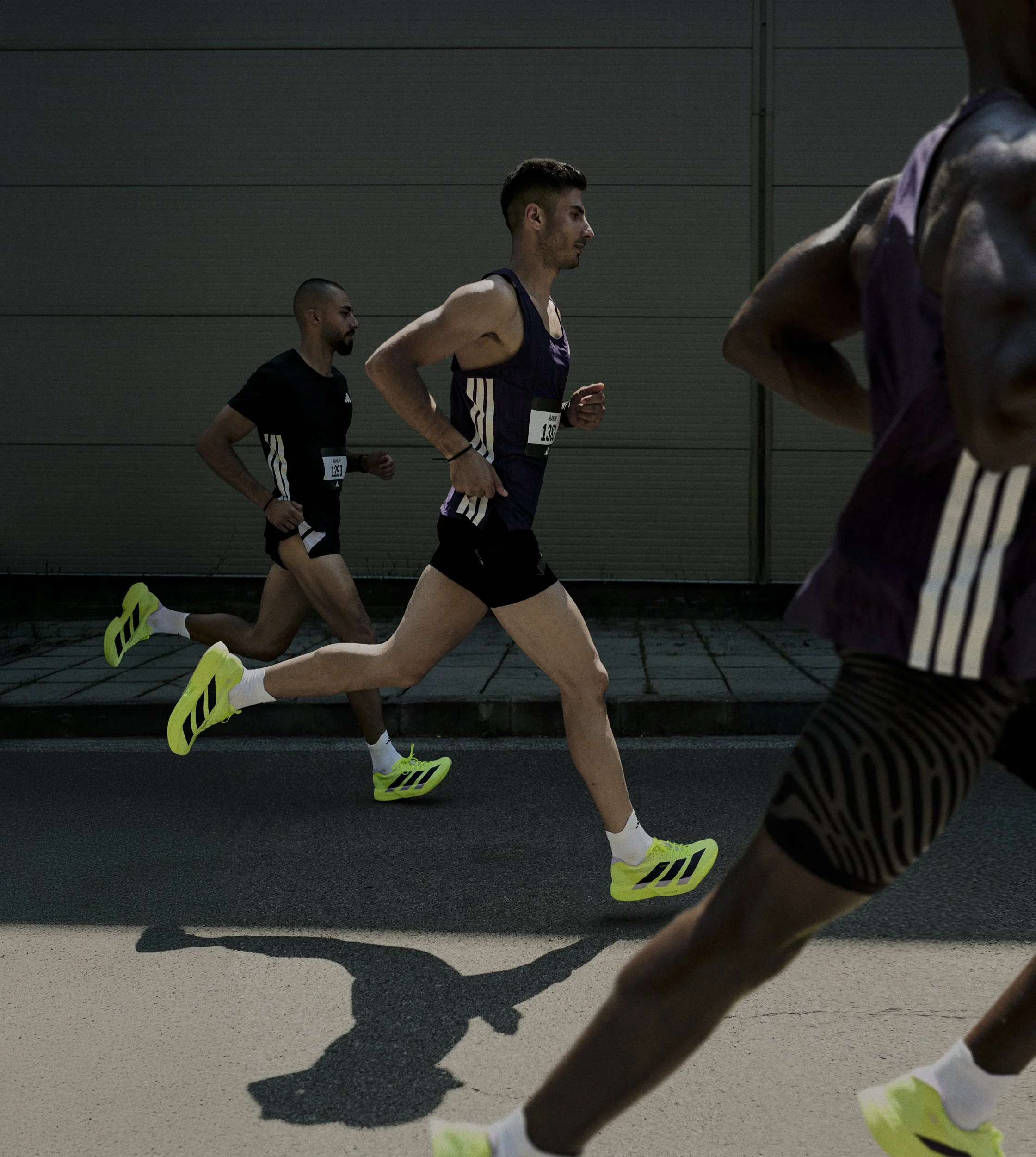 H24551_SS26_ADIZERO_PRO4_MALE_RIA_02.jpg