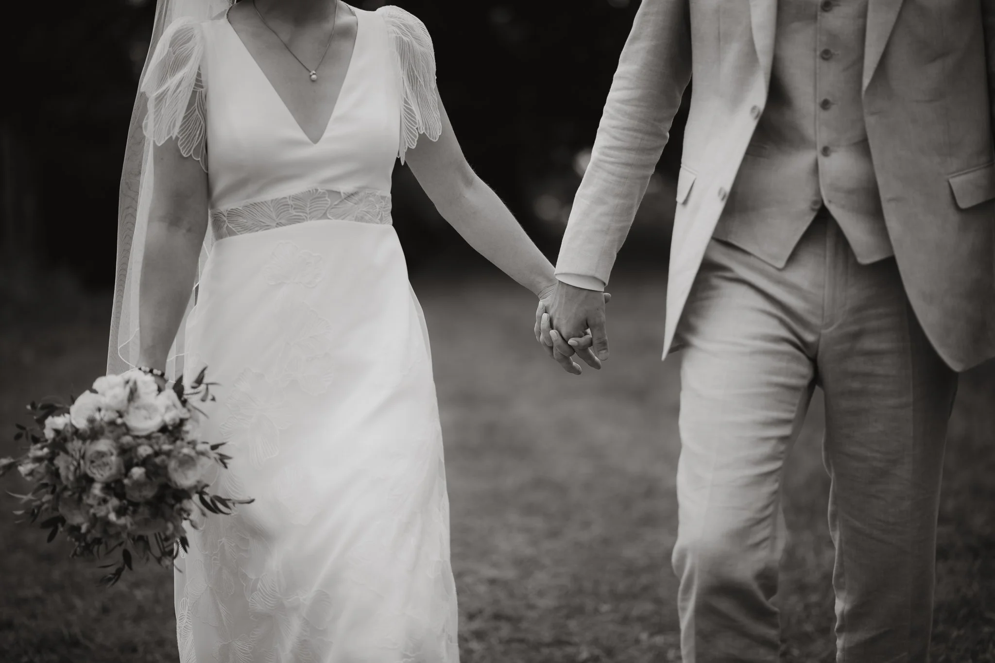 Brautpaar Detailfoto Hände mit Ringen – Hochzeitsreportage Berlin