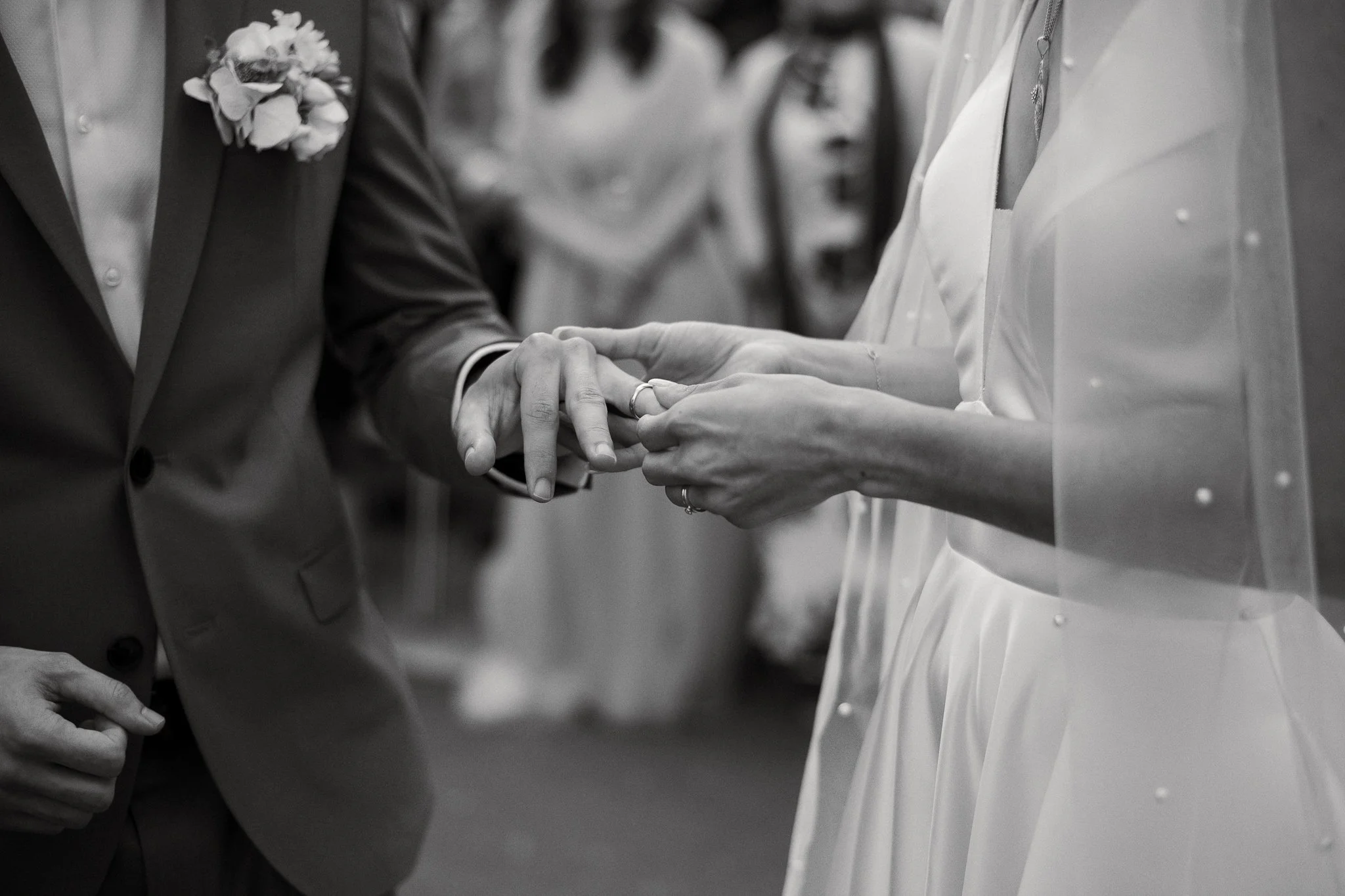 Brautpaar Trauung Detail Emotion – Hochzeitsreportage Berlin