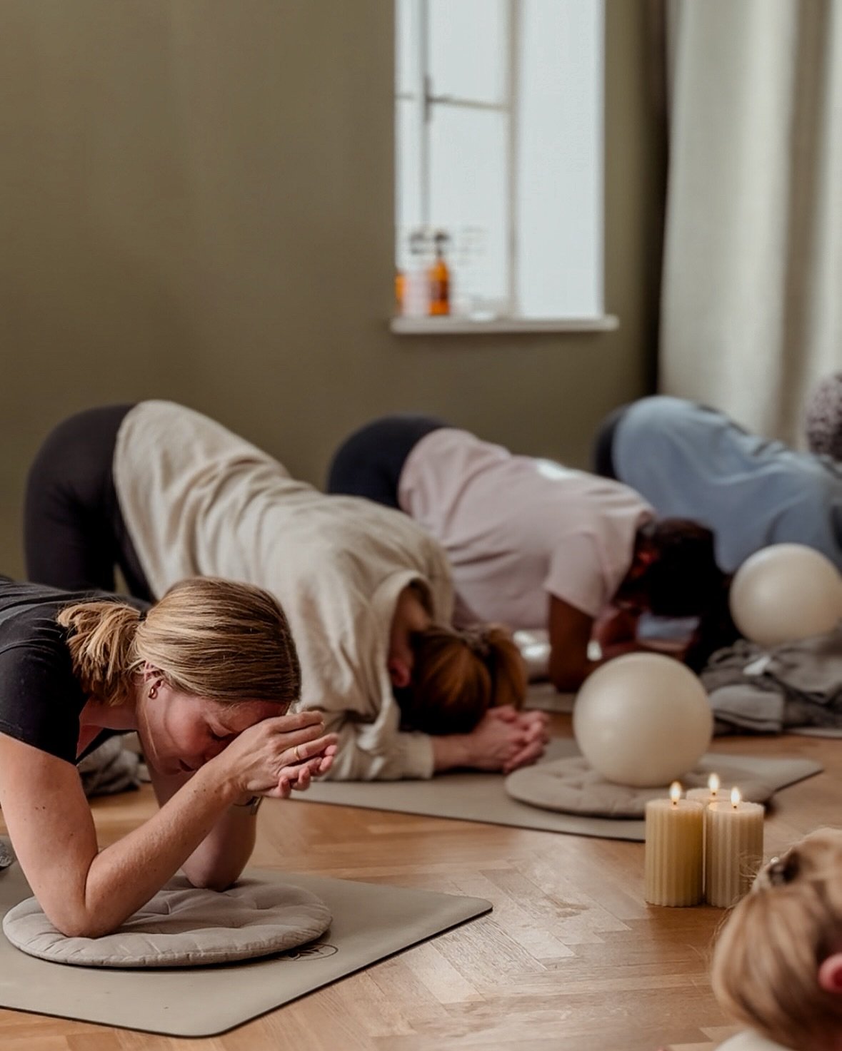 Du bist schwanger. Und mit jedem Tag w&auml;chst nicht nur dein Bauch, sondern auch die Gedanken an das, was kommt.
Deine Geburtserfahrung.
Dein Reise.
Dein Baby.

Unser neuer &bdquo;Mindful Birth&ldquo; Kurs mit Hebamme Sara ist deine Unterst&uuml;t