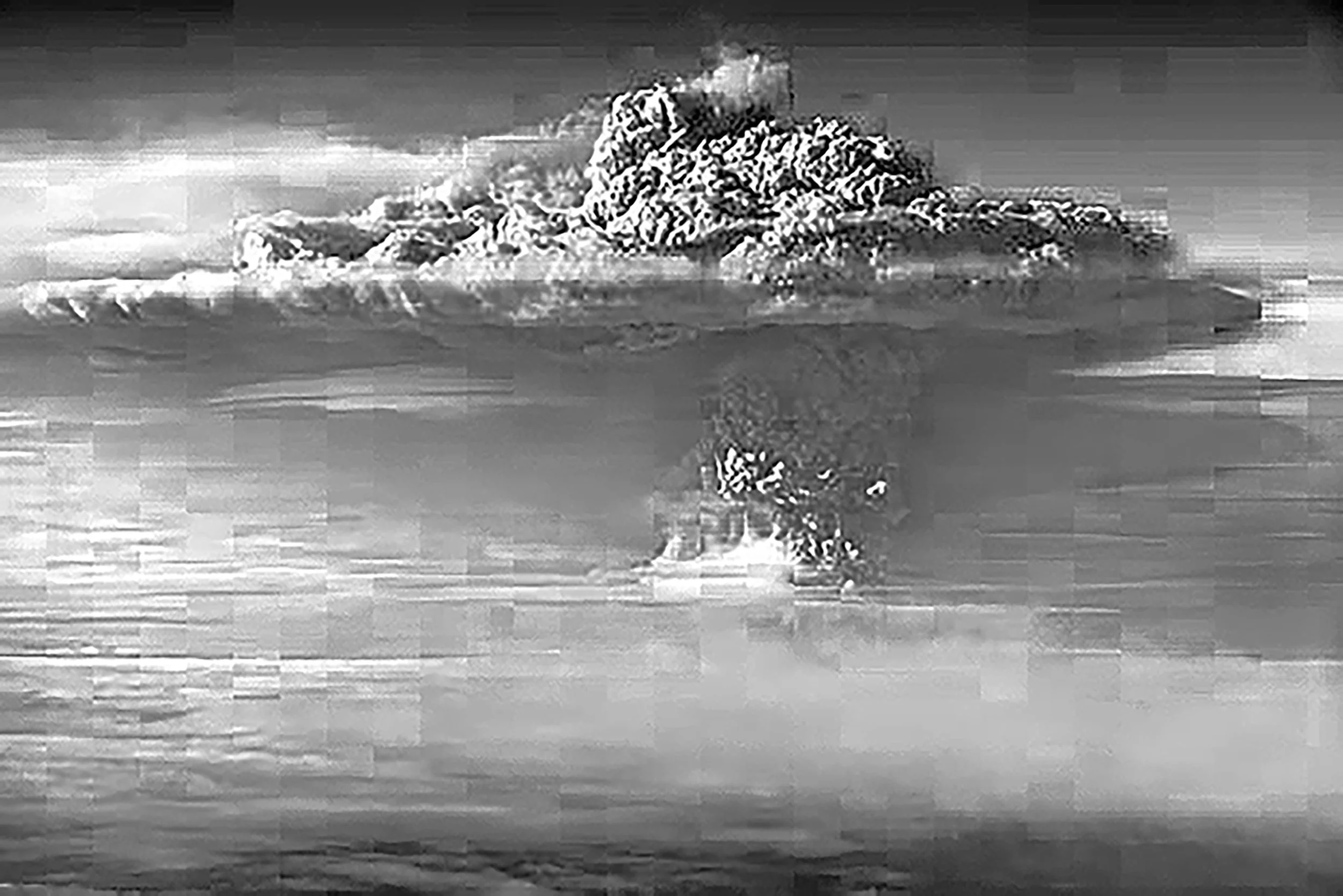 Clouds and bombs_Juan Hein_0.jpg