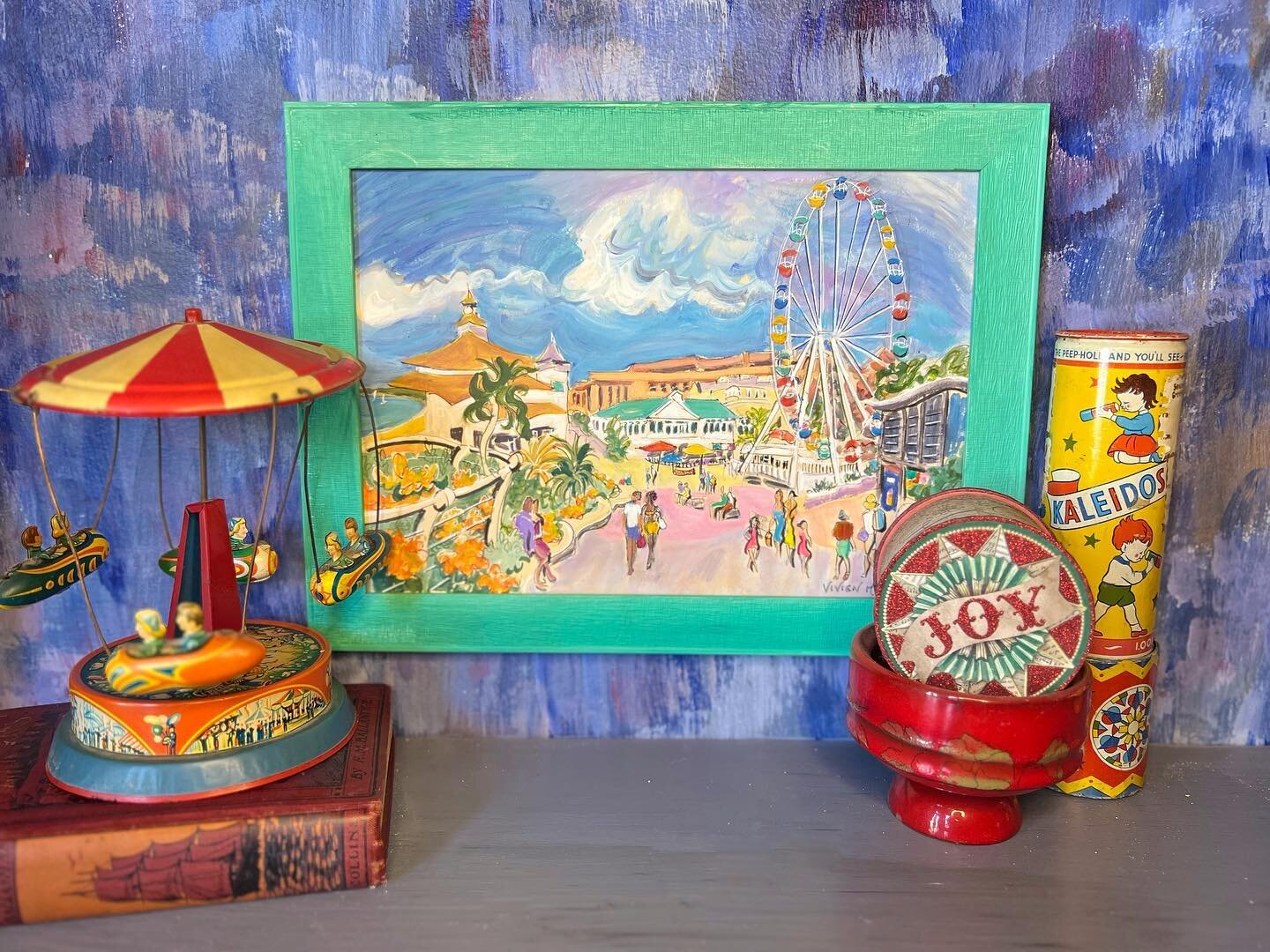 Assemblage featuring my recent painting &quot;Let's Go to the Beach&quot;⛱️☀️

It captures the colourful holiday vibes felt by people heading down towards Bournemouth Pier🌊 

#bournemouth #bournemouthtourism  #southbourneartist #contemporarylandscap