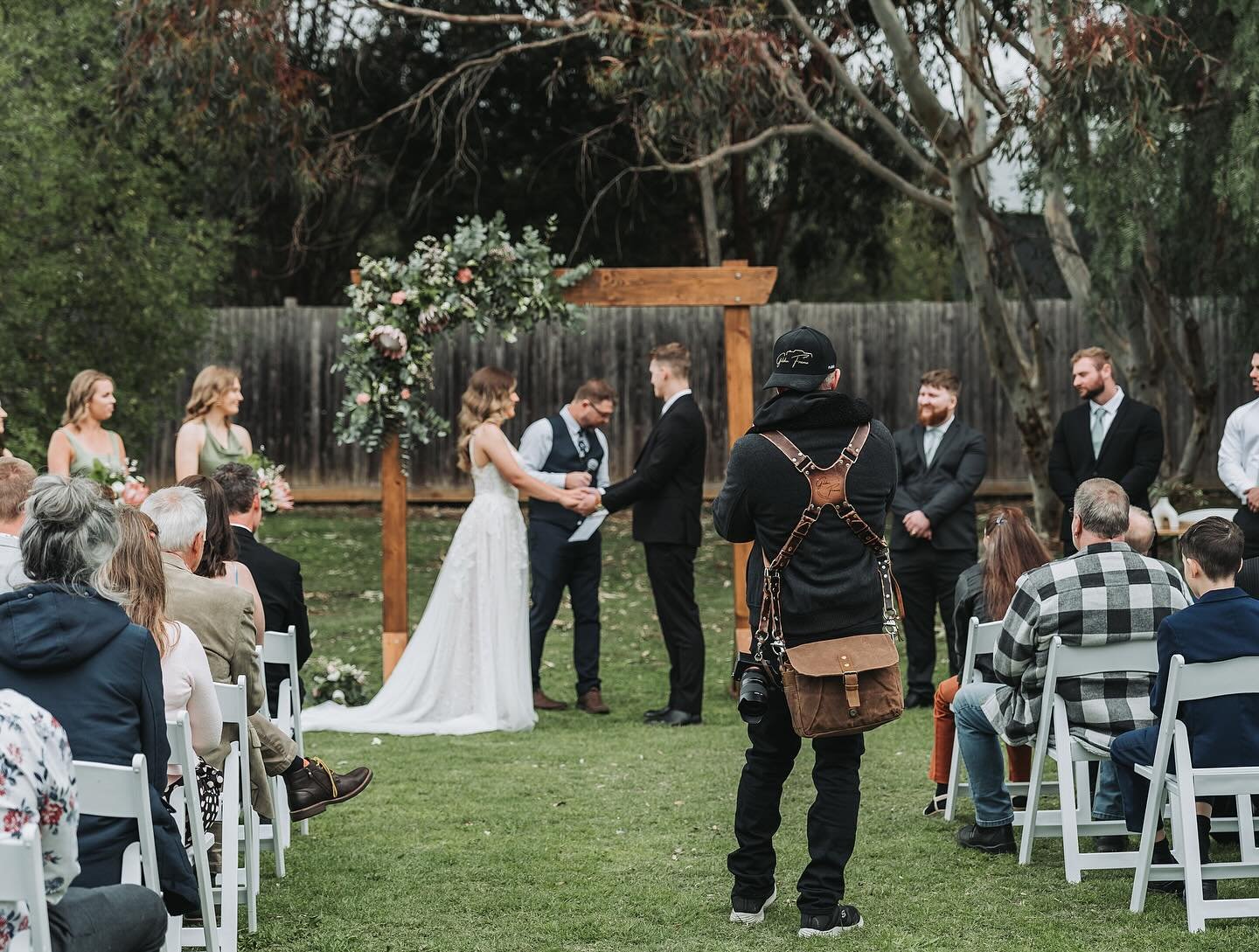 Action shots of the photographer on the job😎

#wedding #weddingphotography #weddingphotographer #geelongweddingphotographer #geelongwedding