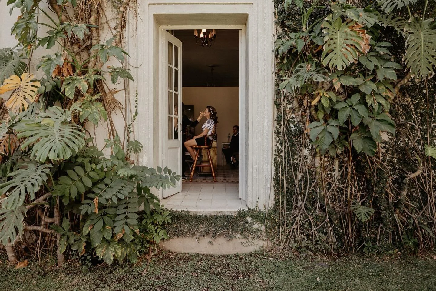 Antes del &lsquo;s&iacute;, Acepto&rsquo;, hay una metamorfosis de la que solo las fotos pueden ser testigo. ❤️ &iexcl;Me siento privilegiada de ser quien las captura!

Ese instante en el que la novia a&uacute;n no es &ldquo;la novia&rdquo;, sino ell