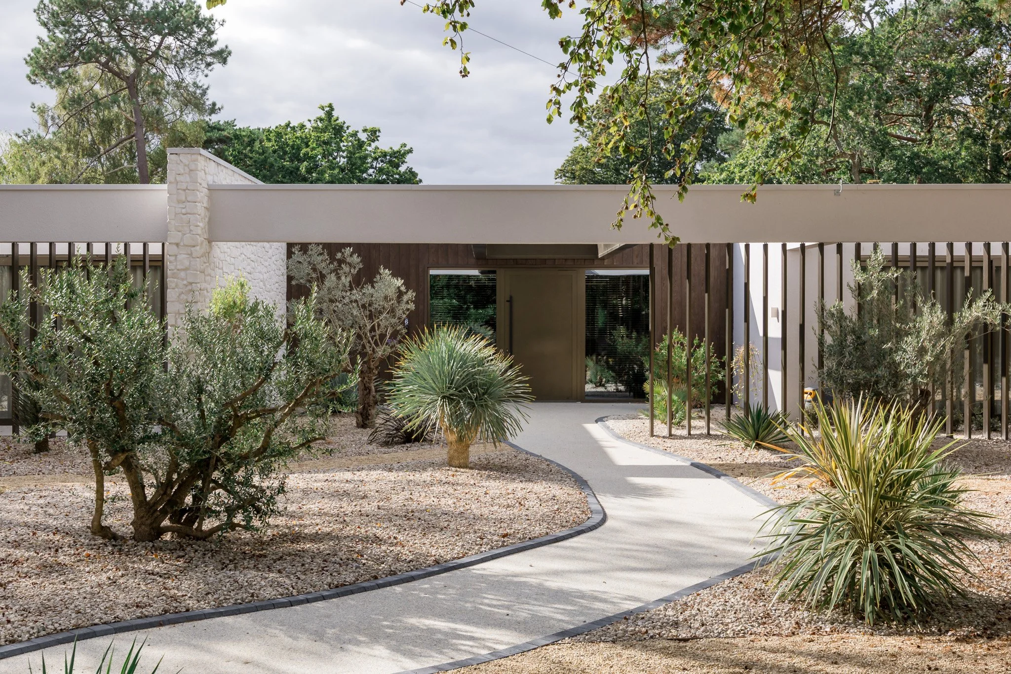 6 Burton Rd Phil style-2 web300.jpg