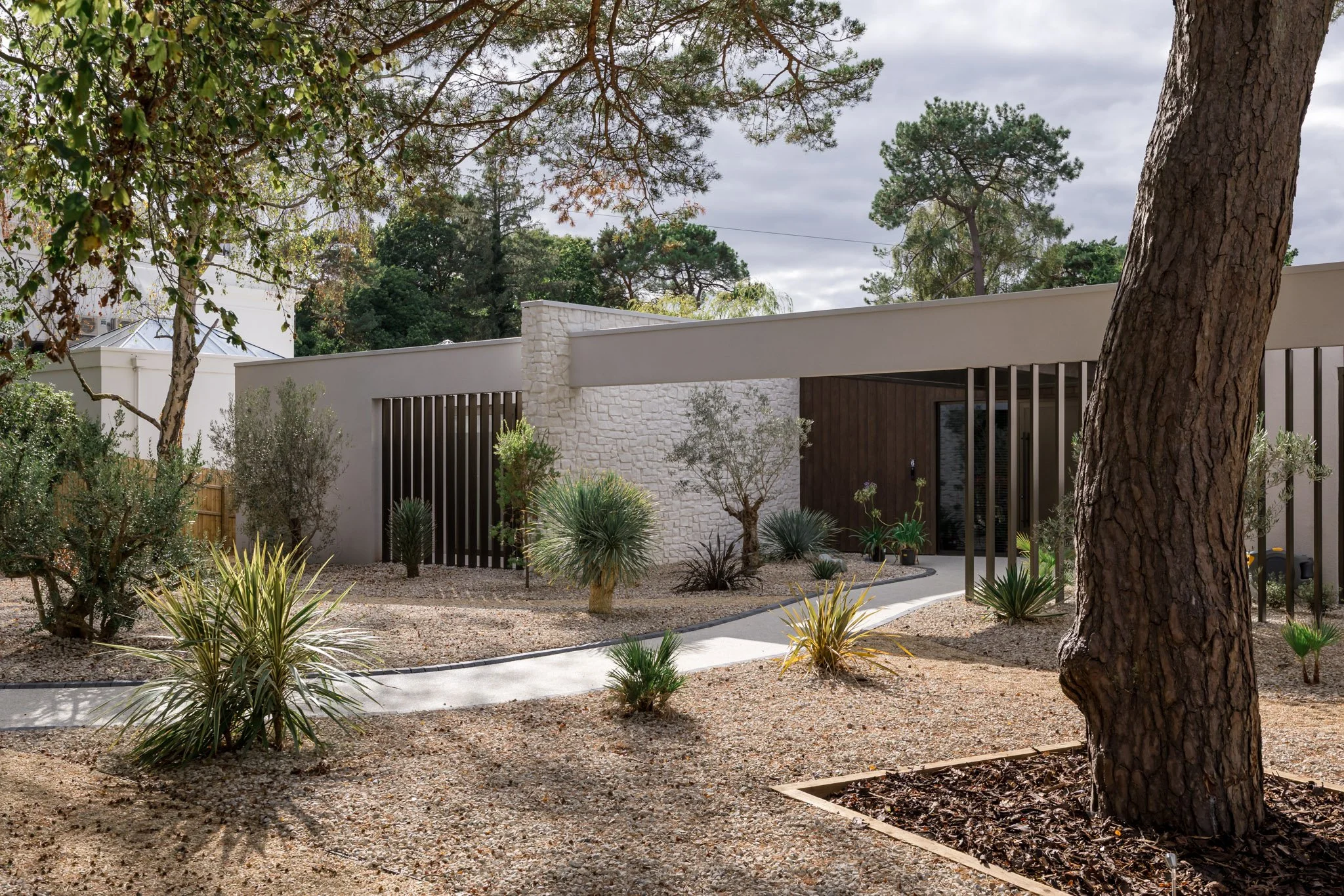 6 Burton Rd Phil style-4 web300.jpg