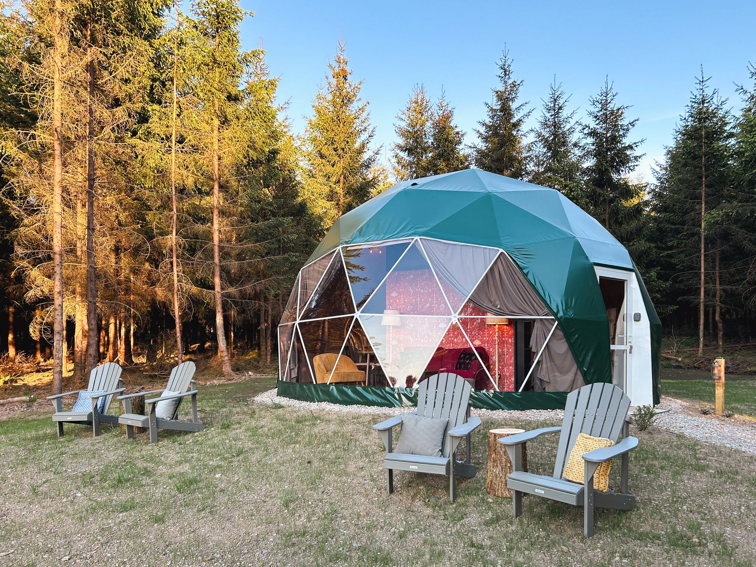 Group glamping & nature stays to connect