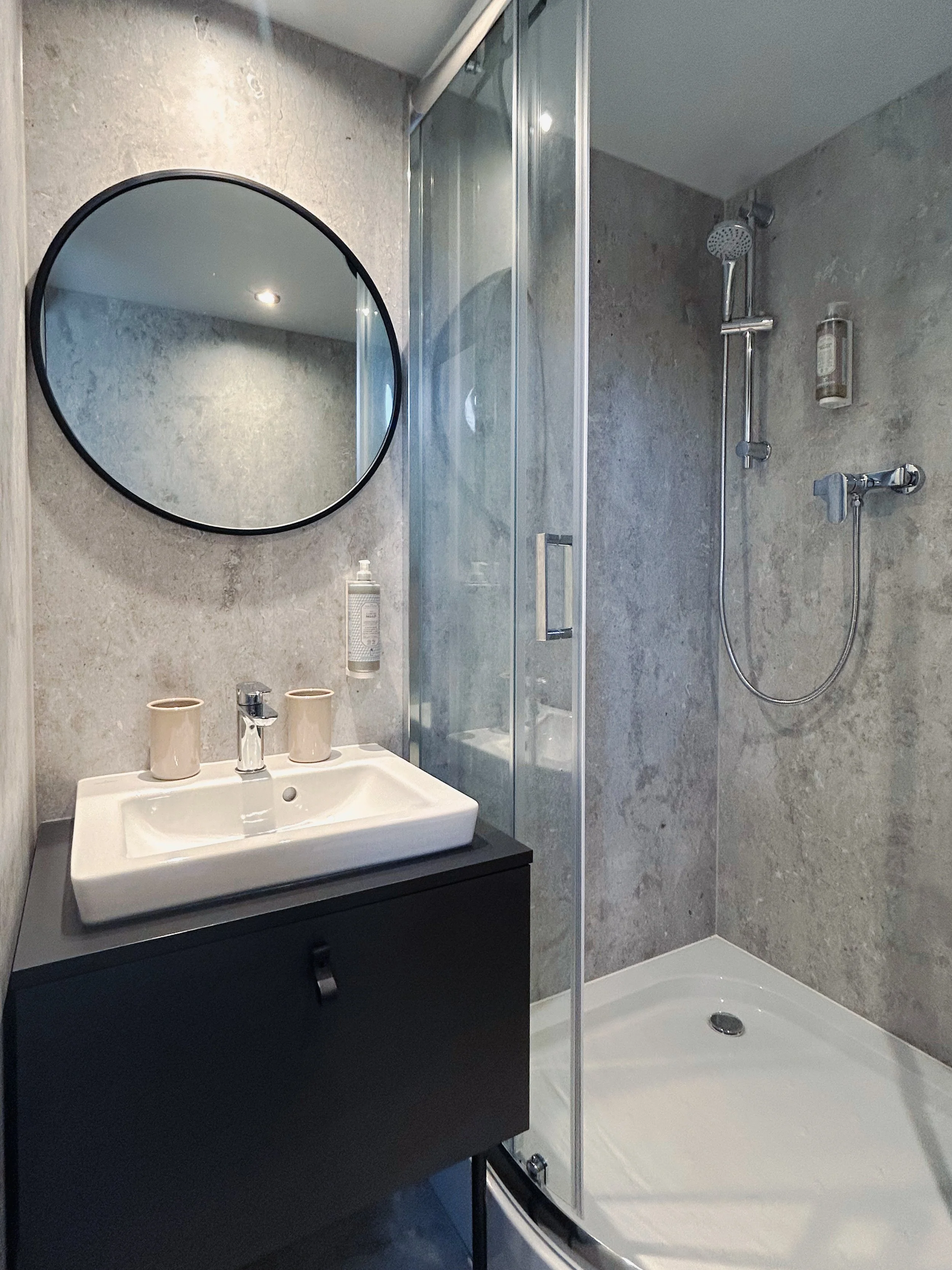 Stylish private bathroom in a luxury glamping dome