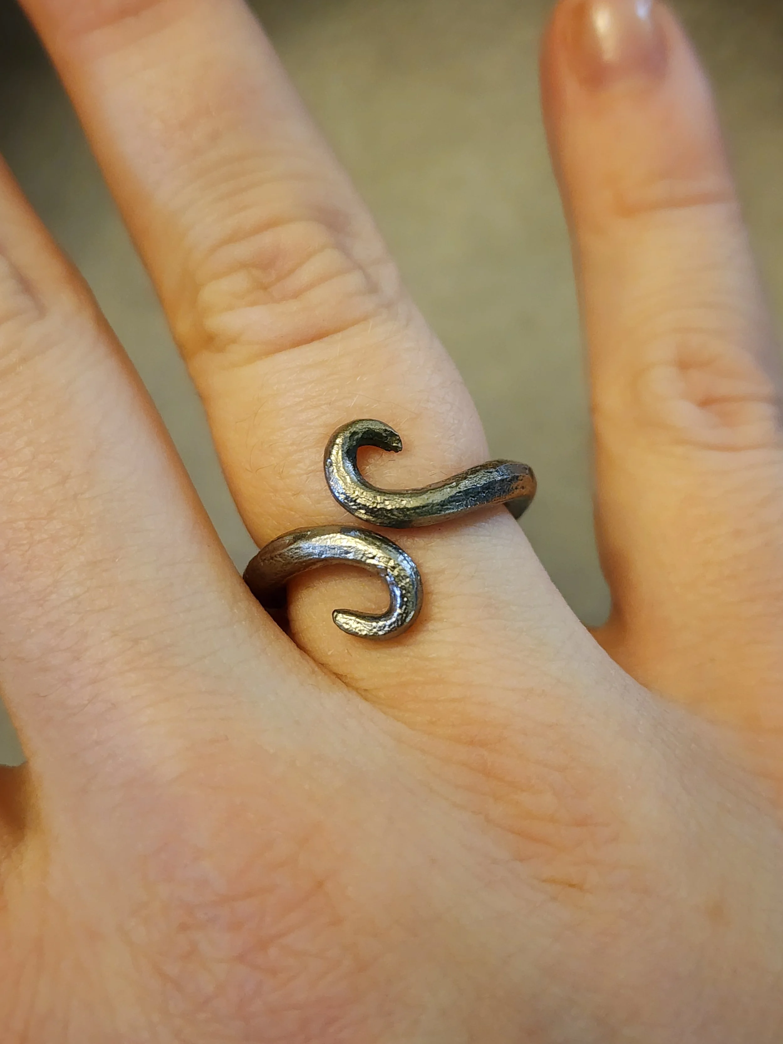 Curl Ring - Size 6.5