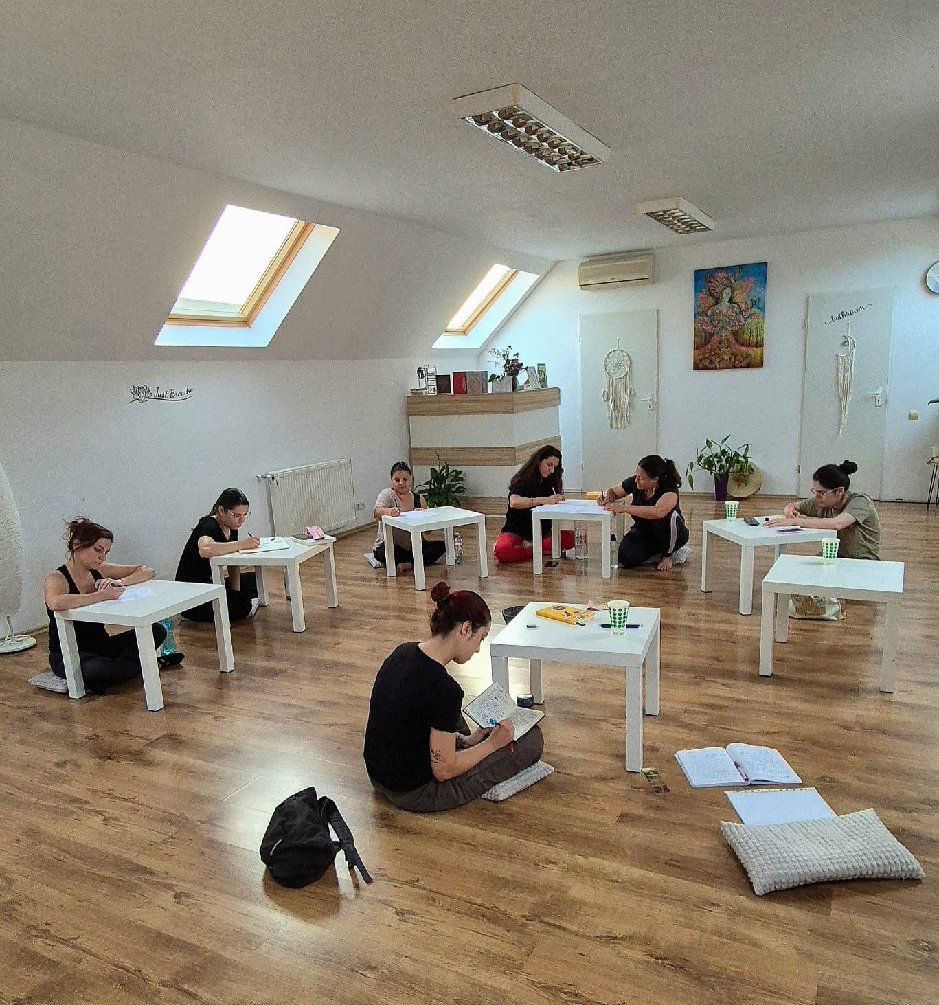 2. Atelier adulți scriere + yoga.jpeg