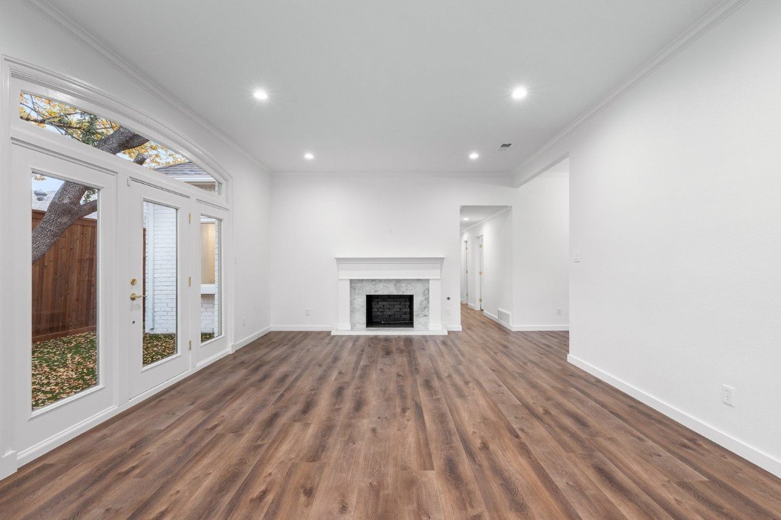 Faron Living Room.jpg