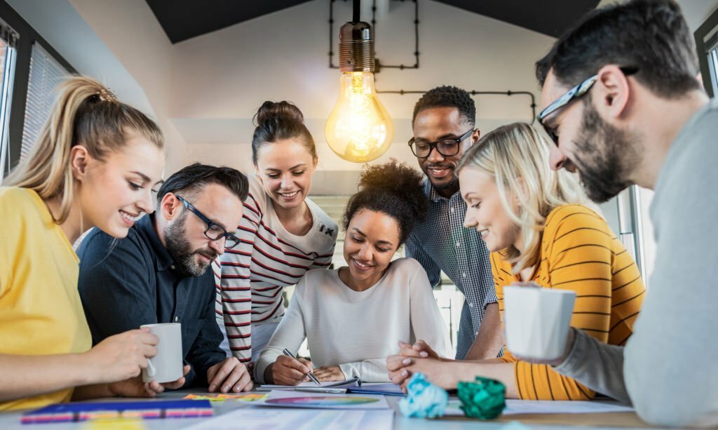 Mastering the Art of Project Implementation: A Guide for New Project Managers
