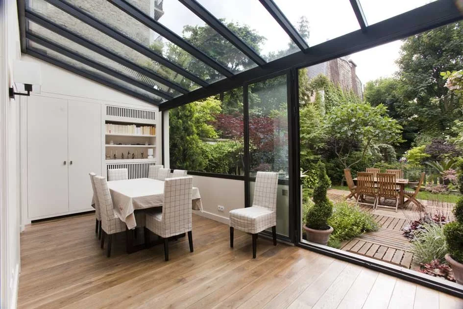 Assistante de projets pour SOTER REALISATIONS:
Maison privée, 200 m2, rue des Bauches, Paris 16 ème / 2007