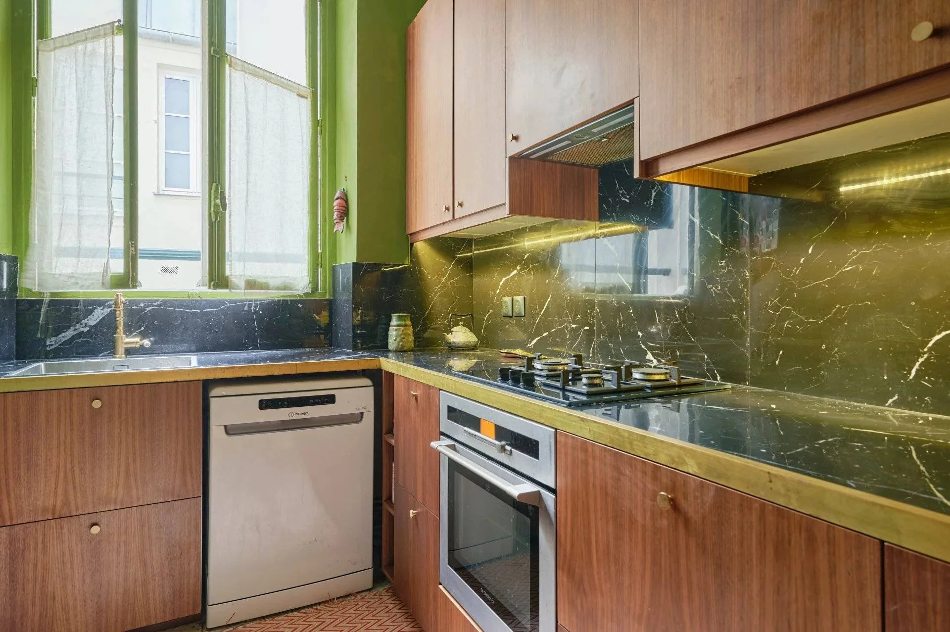 Aménagement d'un appartement rue de Verneuil, Paris 7ème / 2021