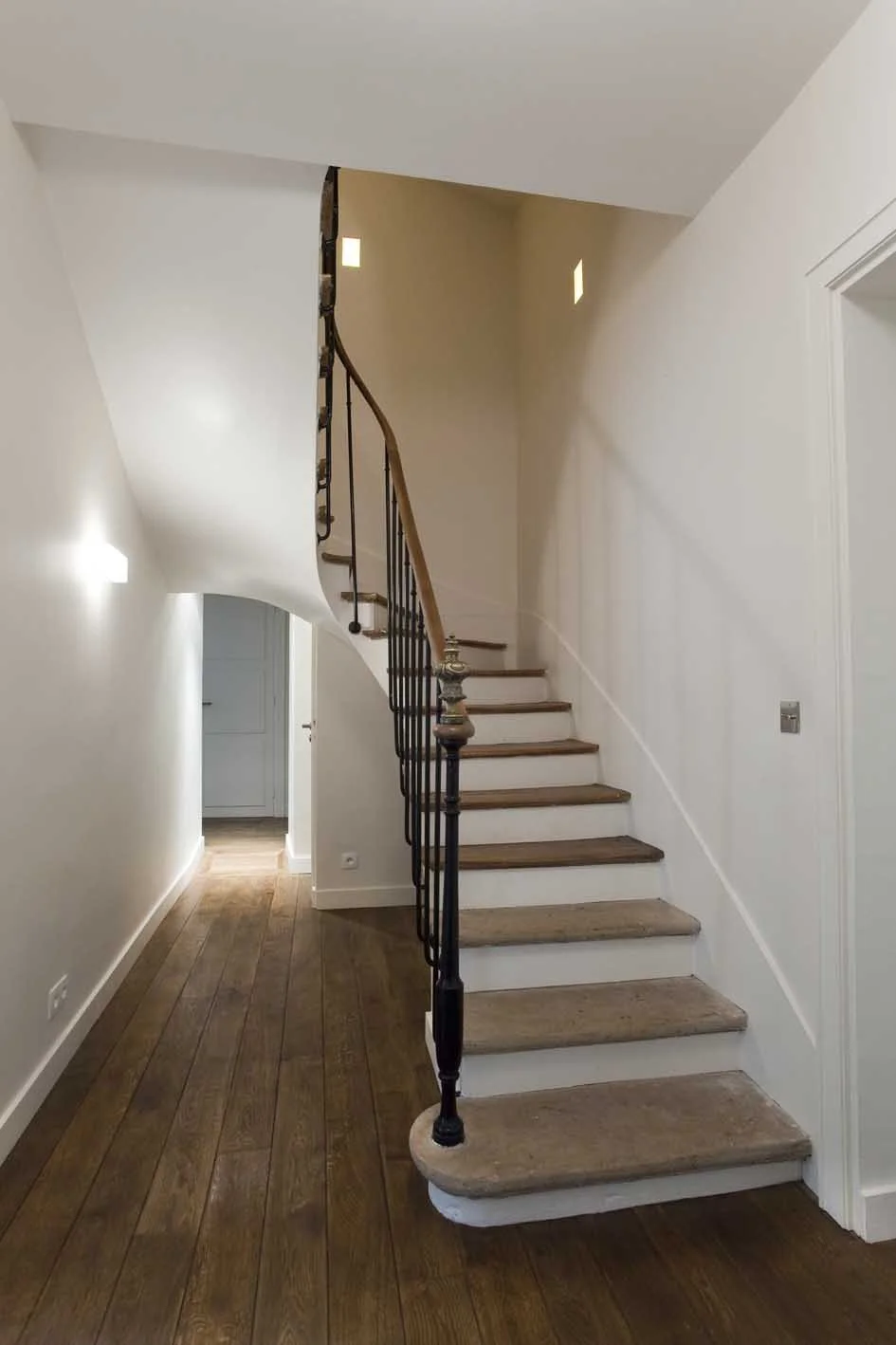 Assistante de projets pour SOTER REALISATIONS:
Maison privée, 200 m2, rue des Bauches, Paris 16 ème / 2007