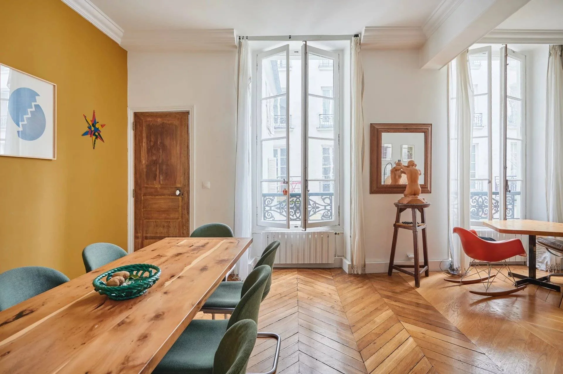 Aménagement d'un appartement rue de Verneuil, Paris 7ème / 2021