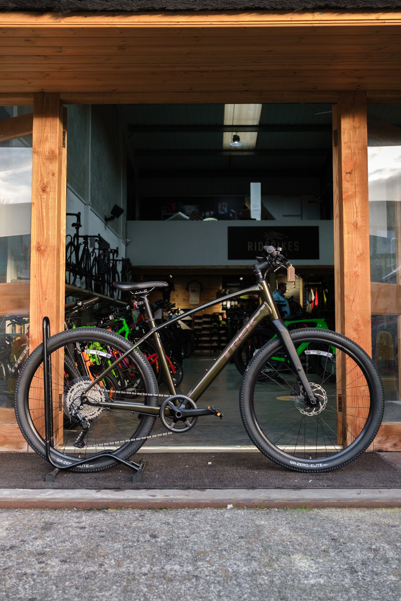 Trek Bikes Dual Sport Hybrid Women's Blue — Ride Bikes Wales