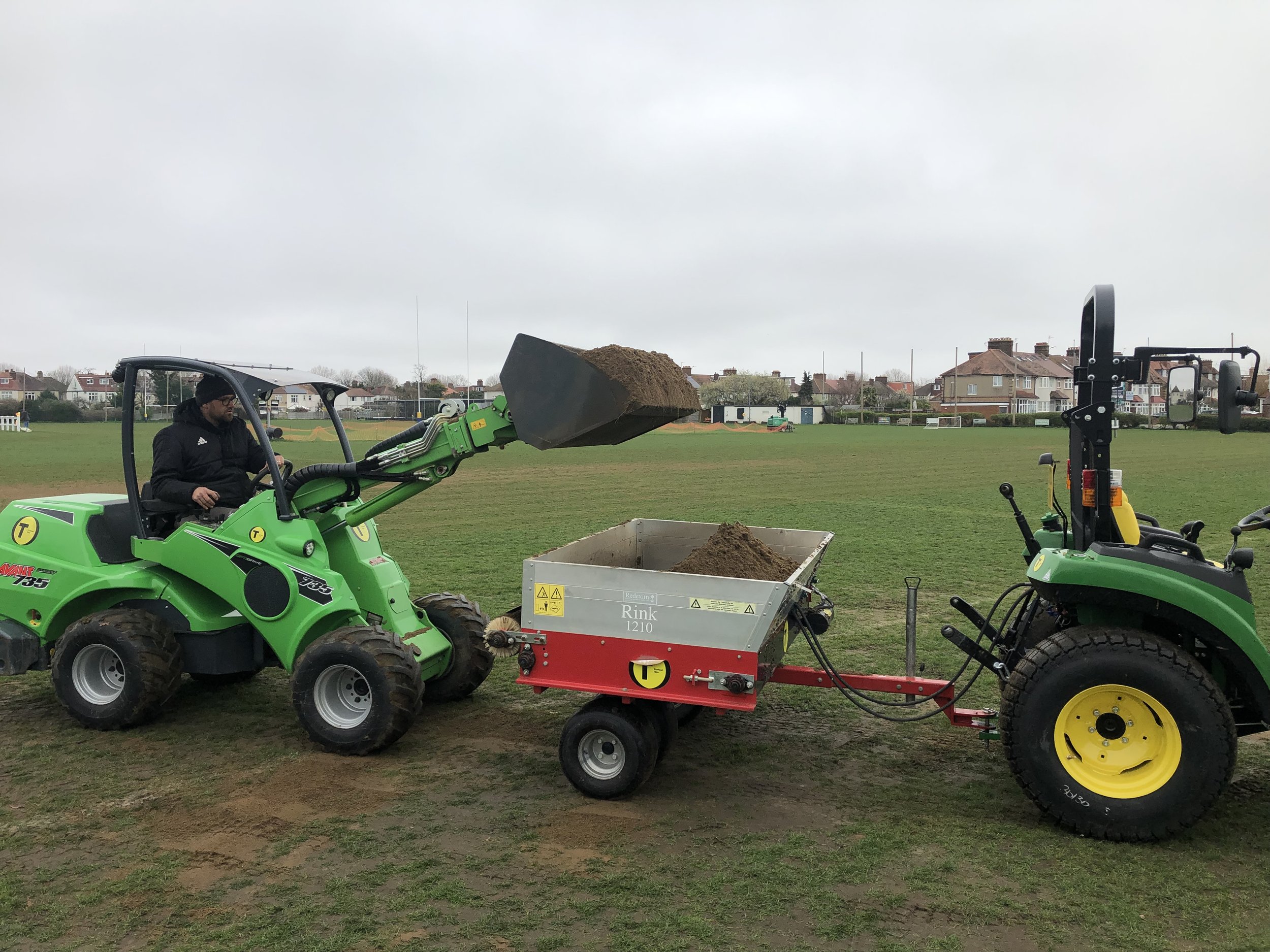 Top Dressing Cricket Outfield