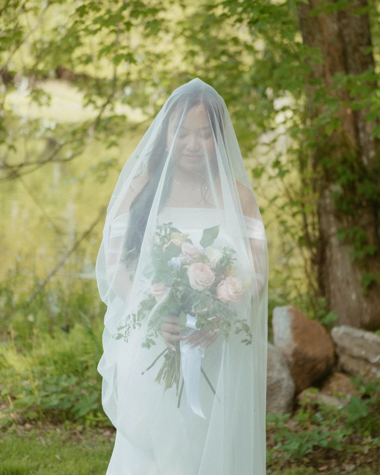 One of my favourite sneak peeks of this beautiful bride from last weekend&rsquo;s elopement! 🌿
