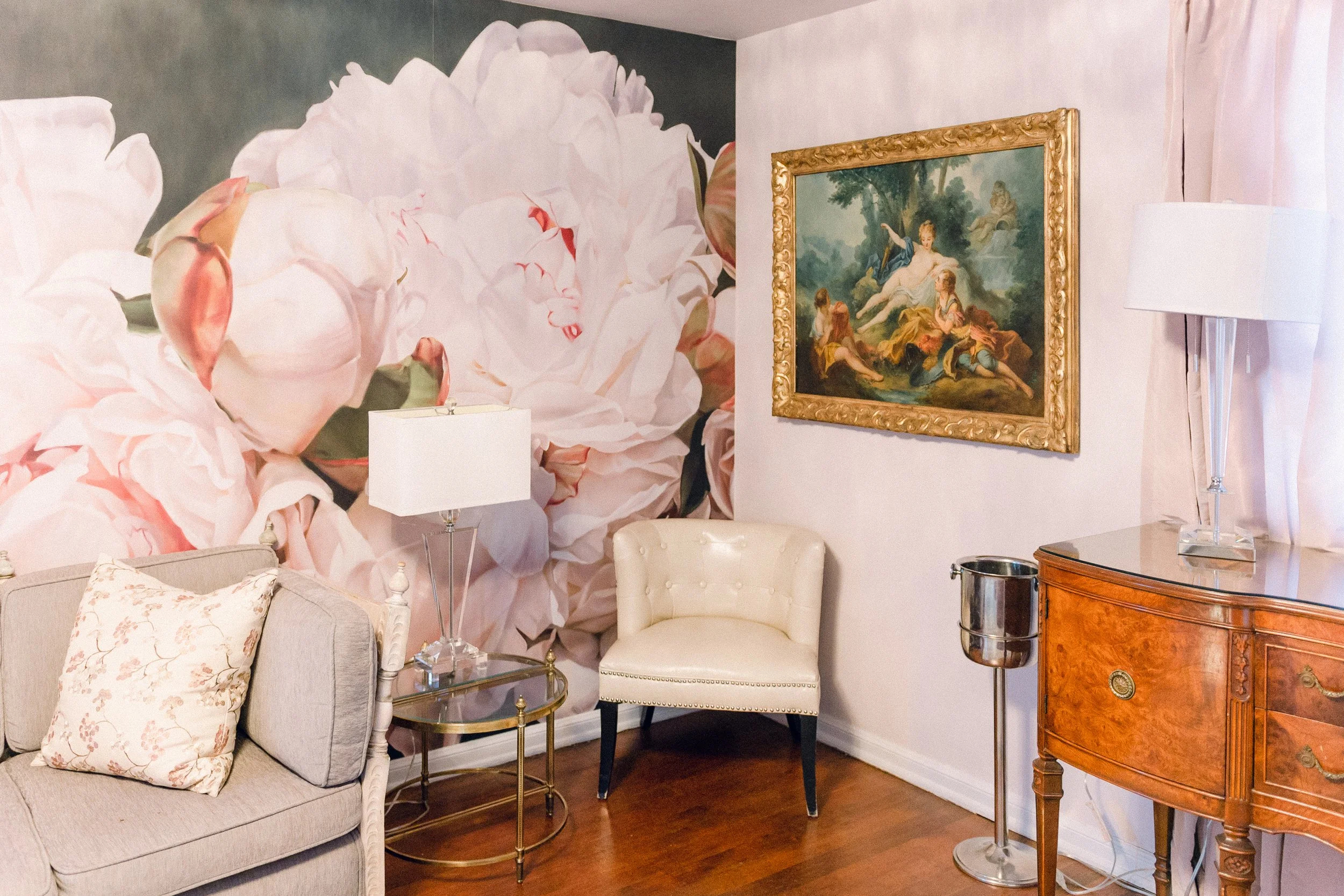 Design a Ladies’ Salon