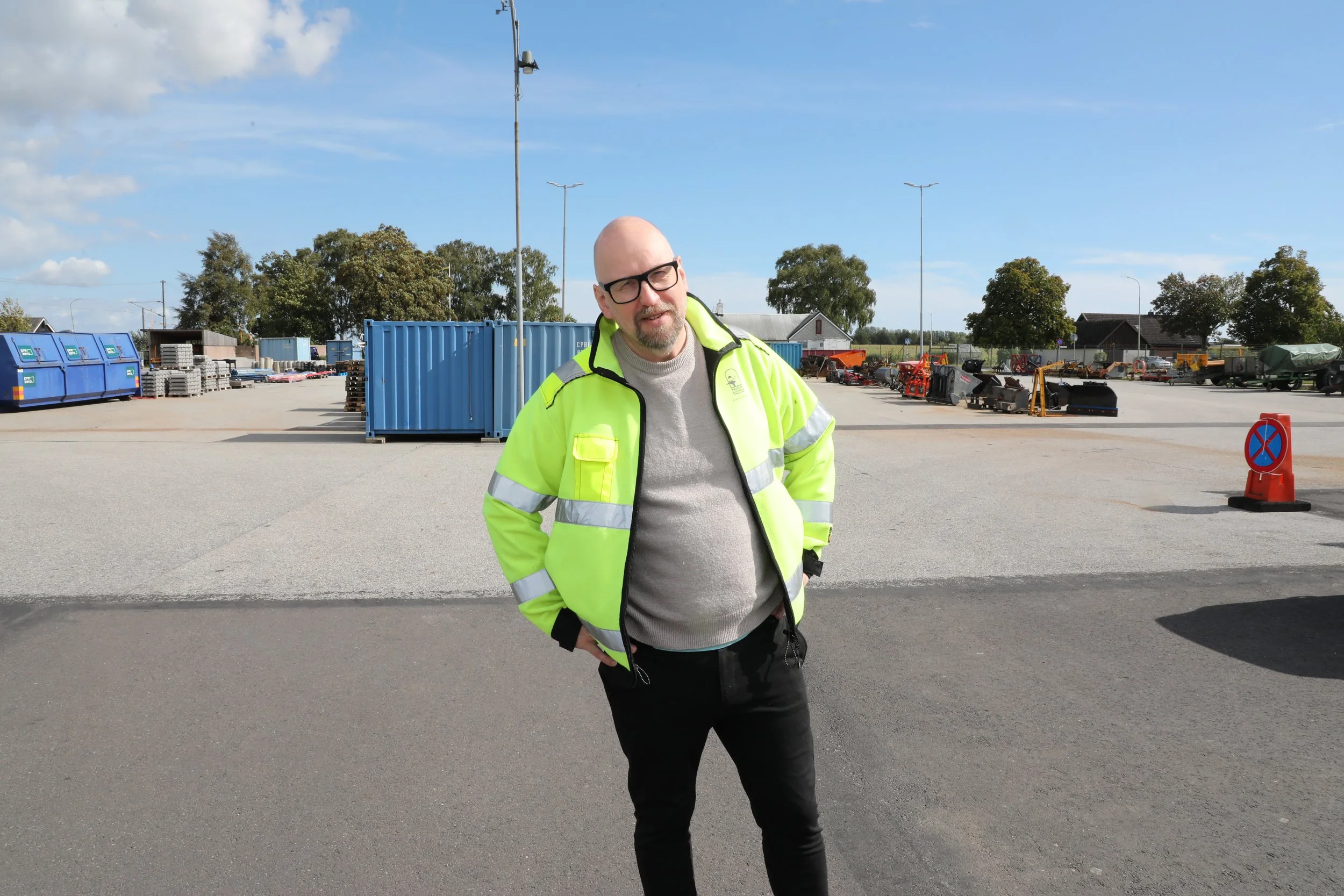 Teknikchef på Kommunteknik i Skurup pratar om sitt arbete när något är på väg att byggas.