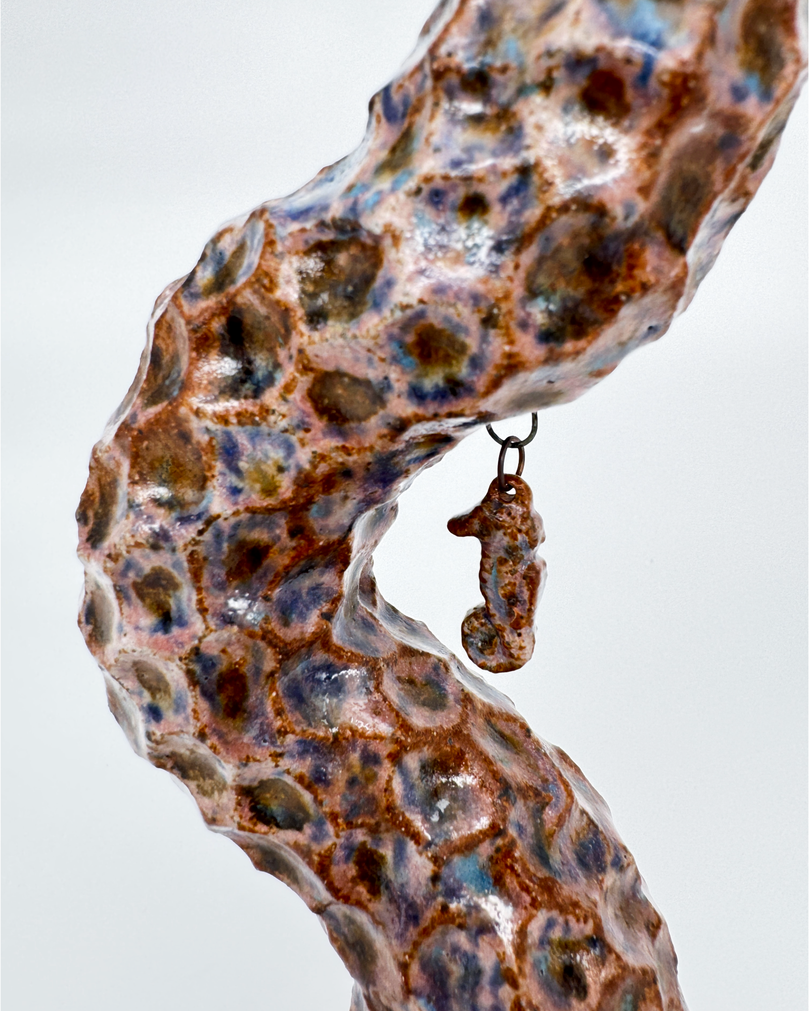 seahorse candle 2.png