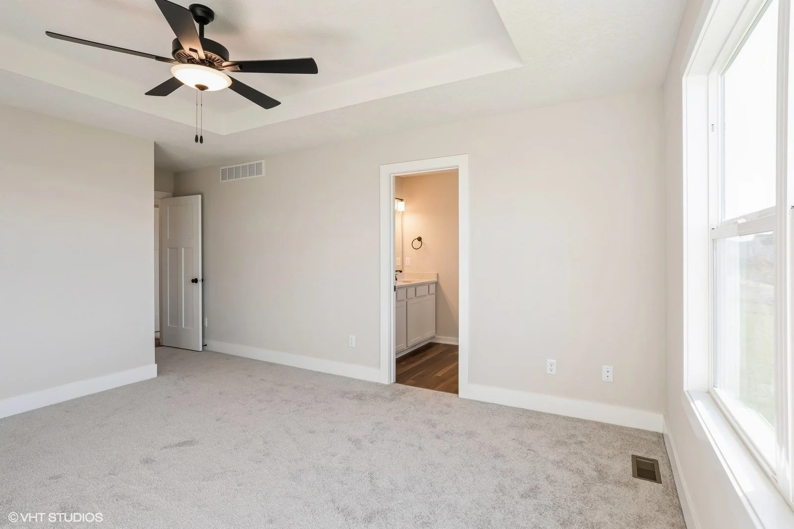 13_1420LocustSt_2013_Large.jpg