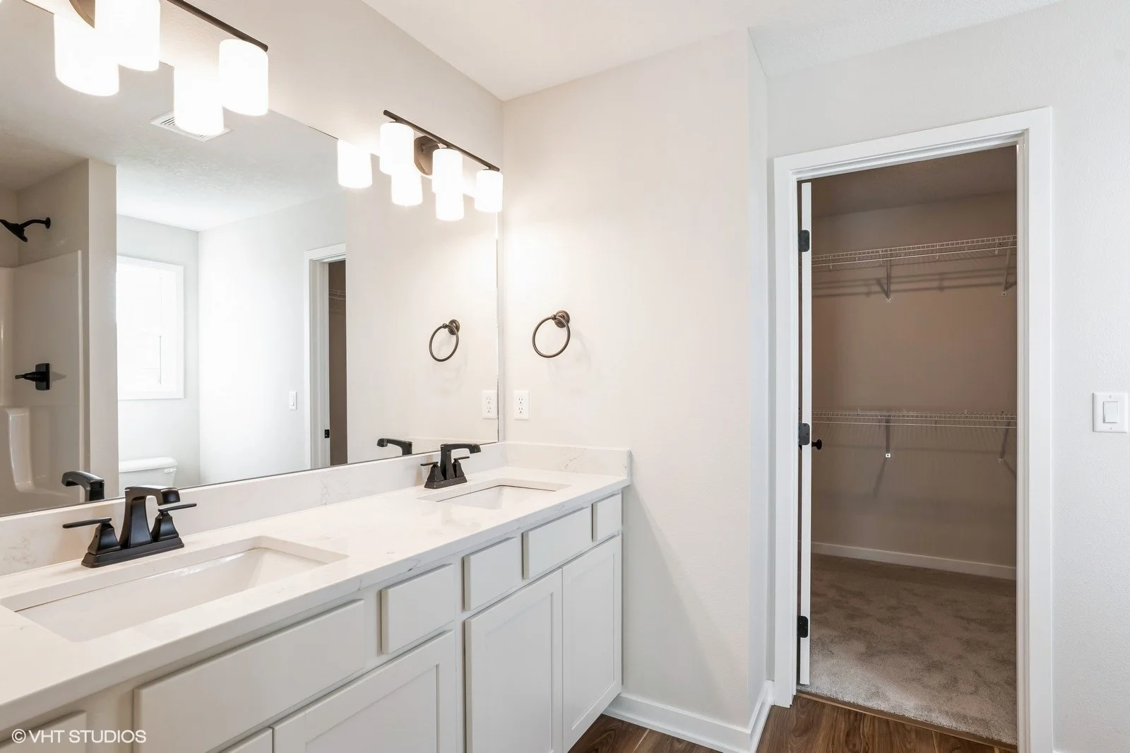 14_1420LocustSt_2014_Large.jpg