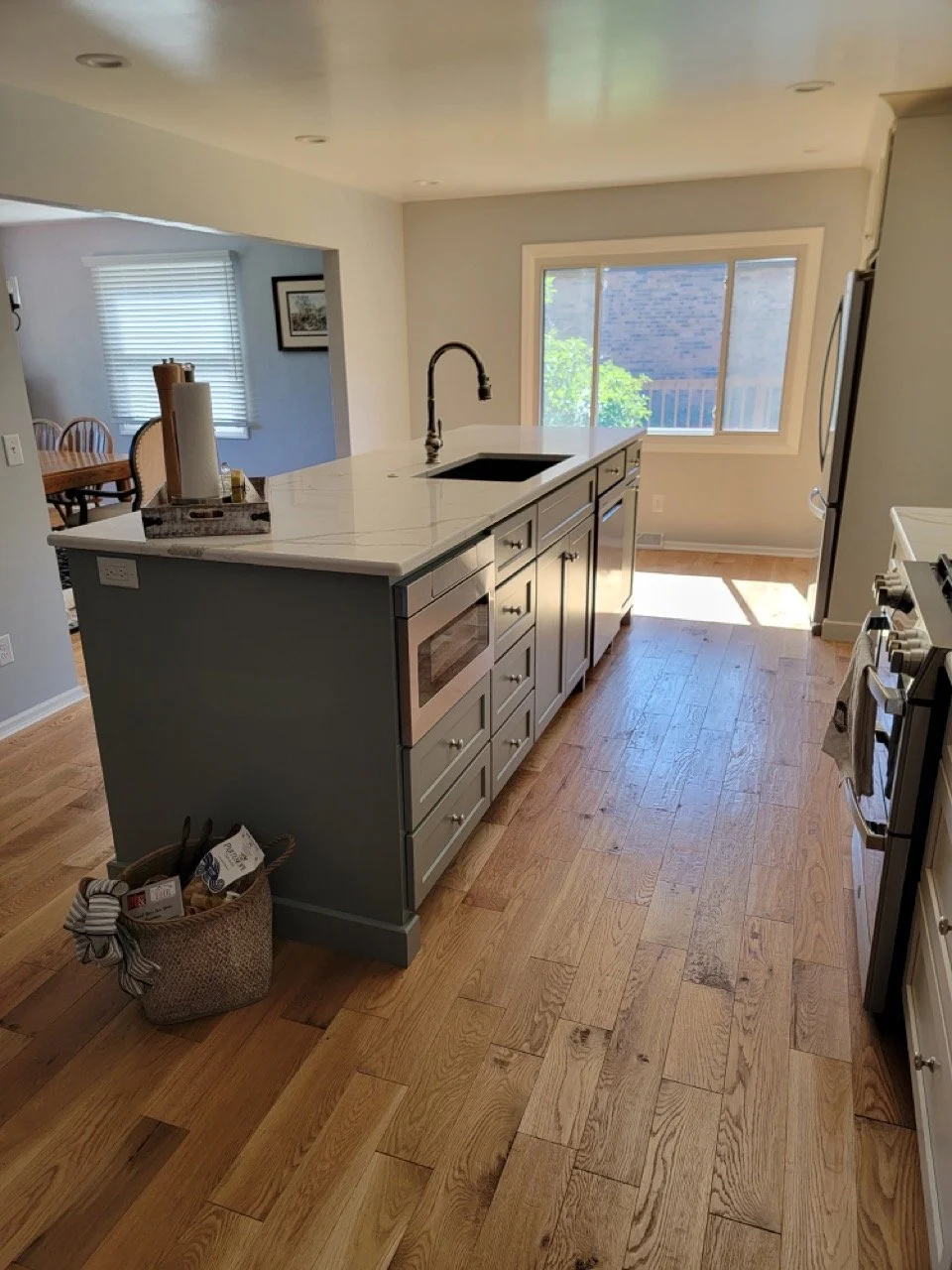 Contemporary Transitional Kitchen Remodel by Premier Building and Remodeling, Inc. — Project 3 project photo