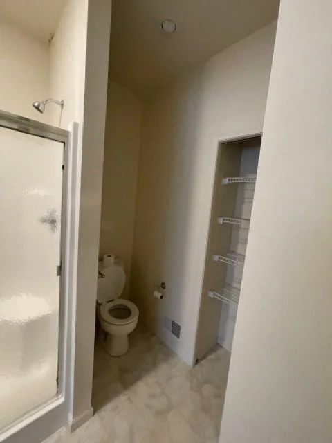 Main-bath-before1232 .jpeg