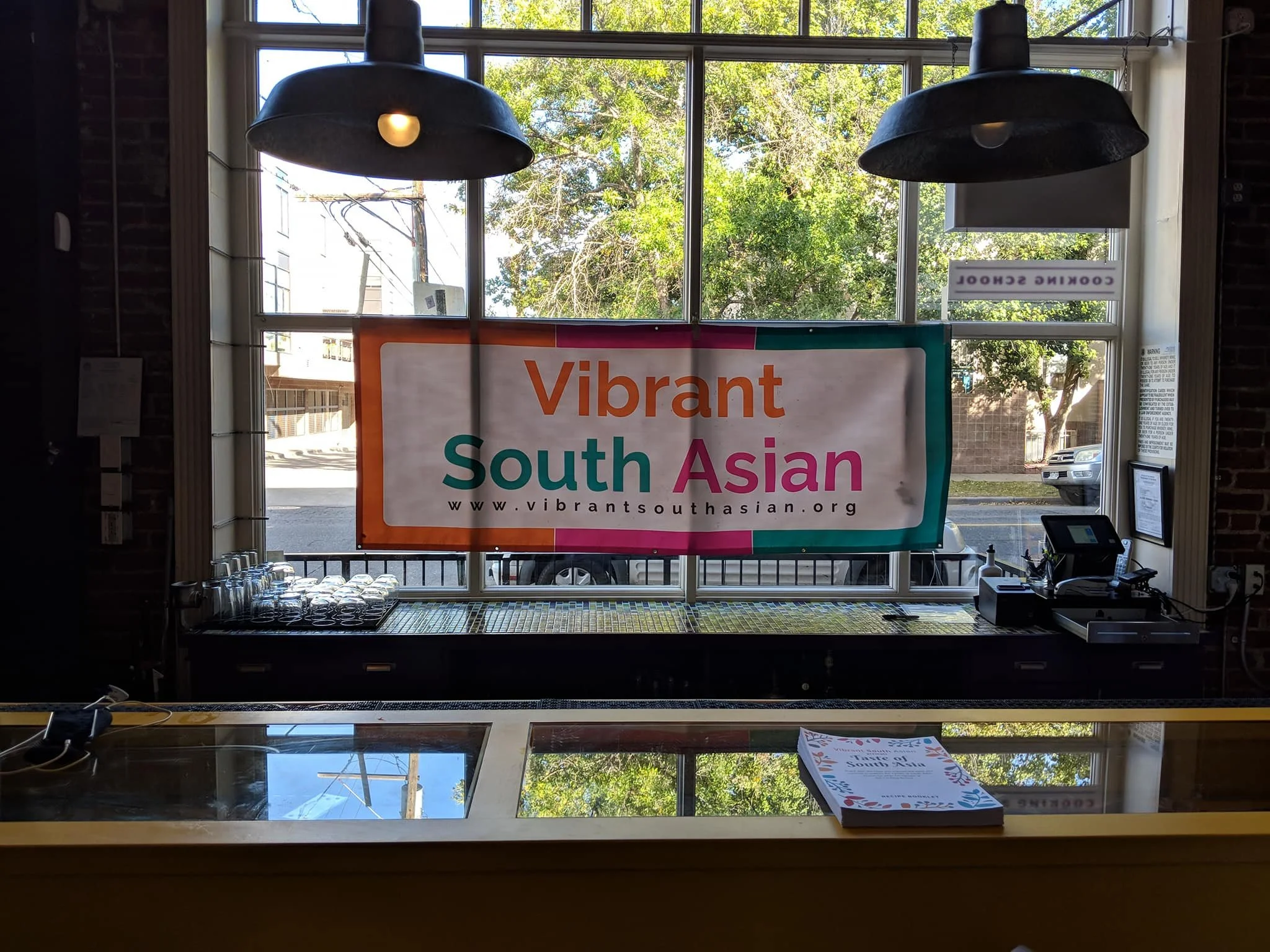 42608086_715266362169572_5176155711666651136_n.jpg