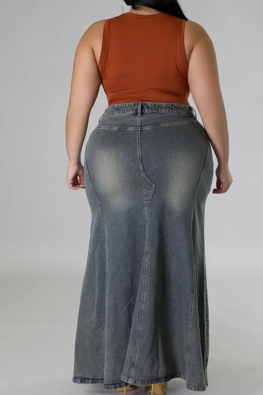 The Eliza Denim Maxi Skirt 2.jpeg