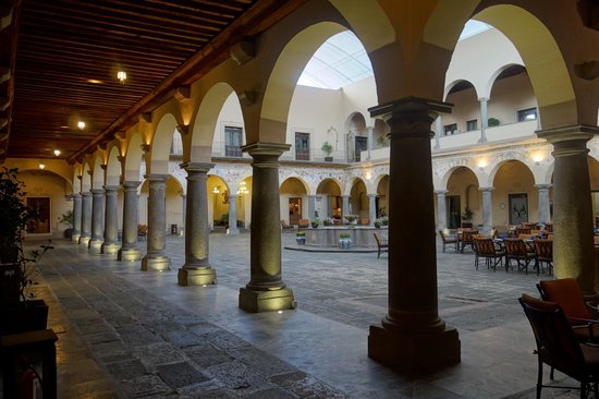 Quinta Real puebla Patio.jpg