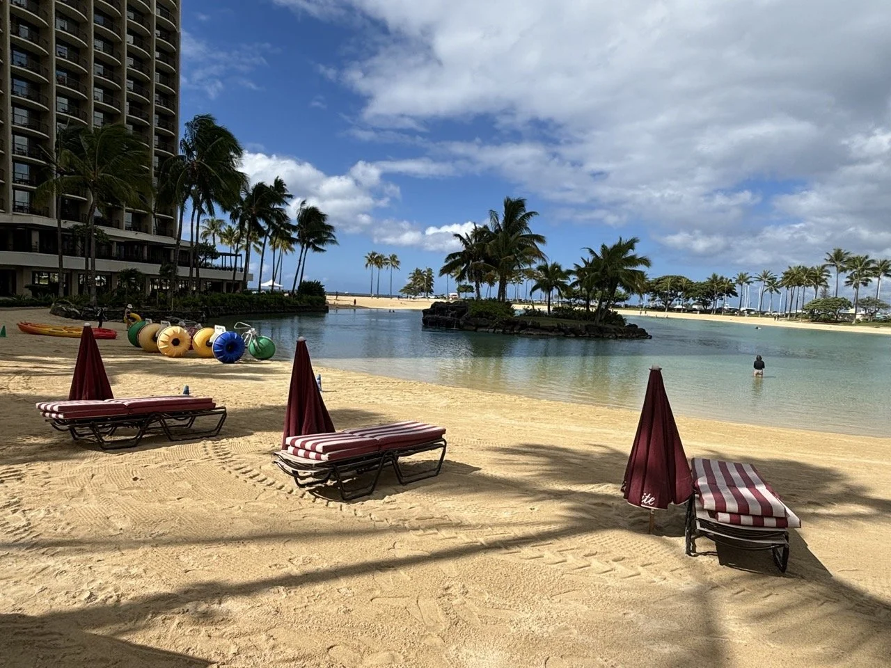 Waikiki Oahu Honolulu Hilton Lagoon.jpeg